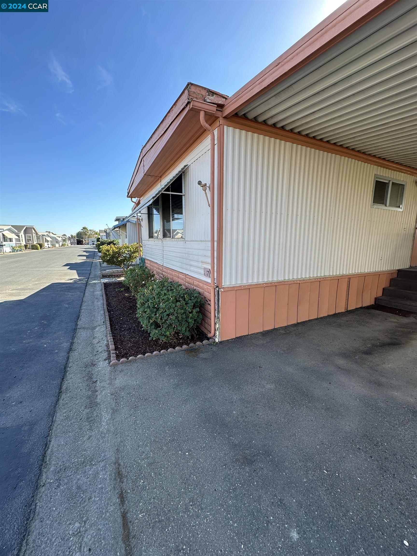 Detail Gallery Image 4 of 44 For 150 Pestana Way #117,  Manteca,  CA 95336 - 2 Beds | 2 Baths
