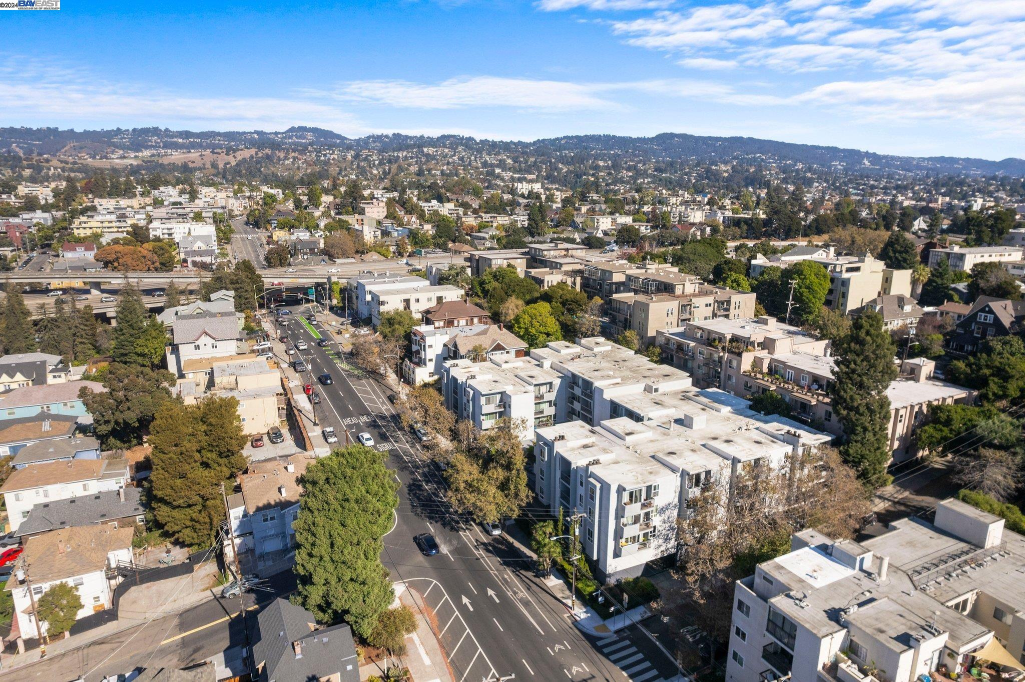 Detail Gallery Image 3 of 25 For 150 Pearl St #106,  Oakland,  CA 94611 - 1 Beds | 1 Baths