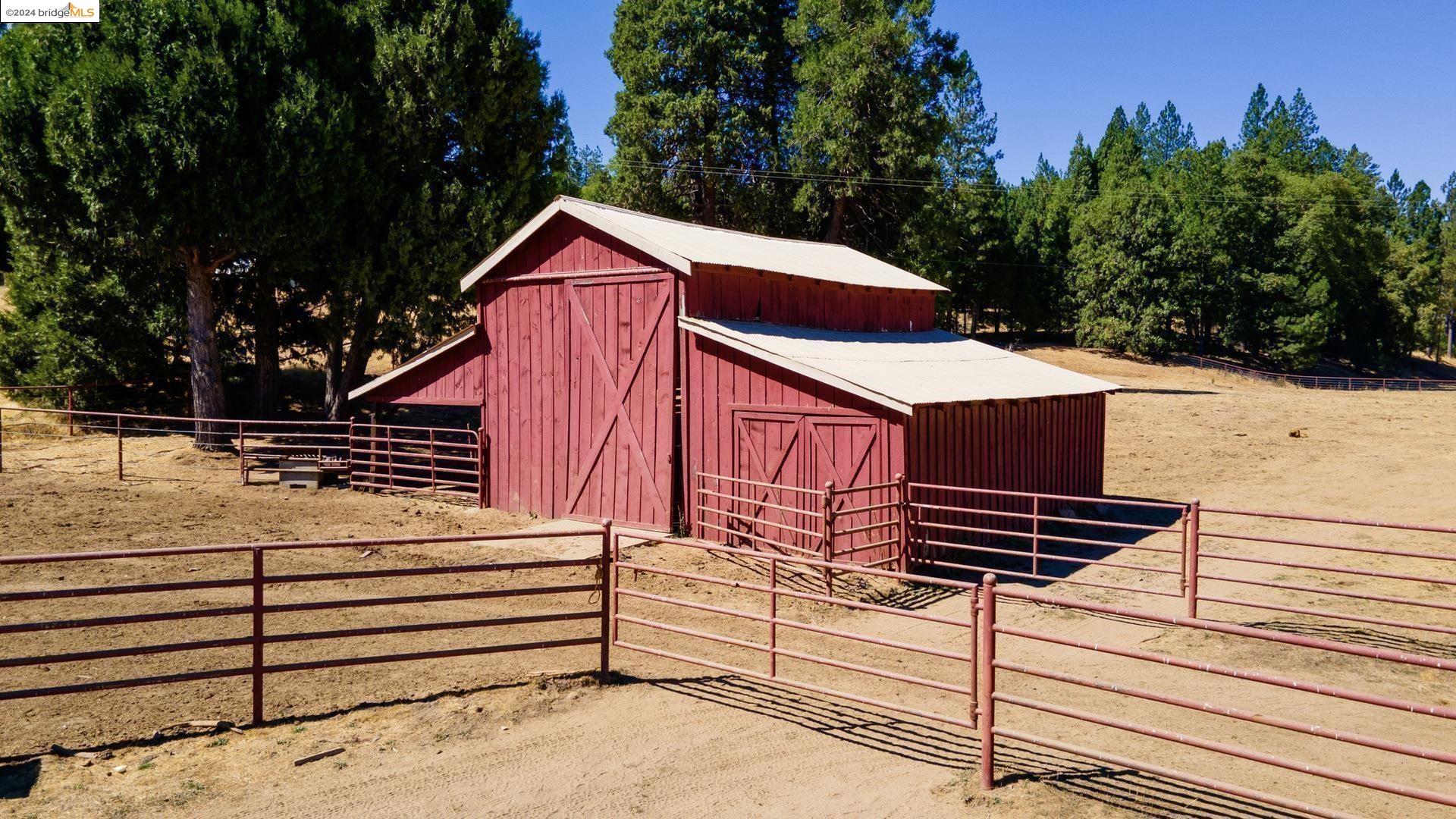 Detail Gallery Image 13 of 53 For 10488 Converse Rd, Coulterville,  CA 95311 - 4 Beds | 2 Baths