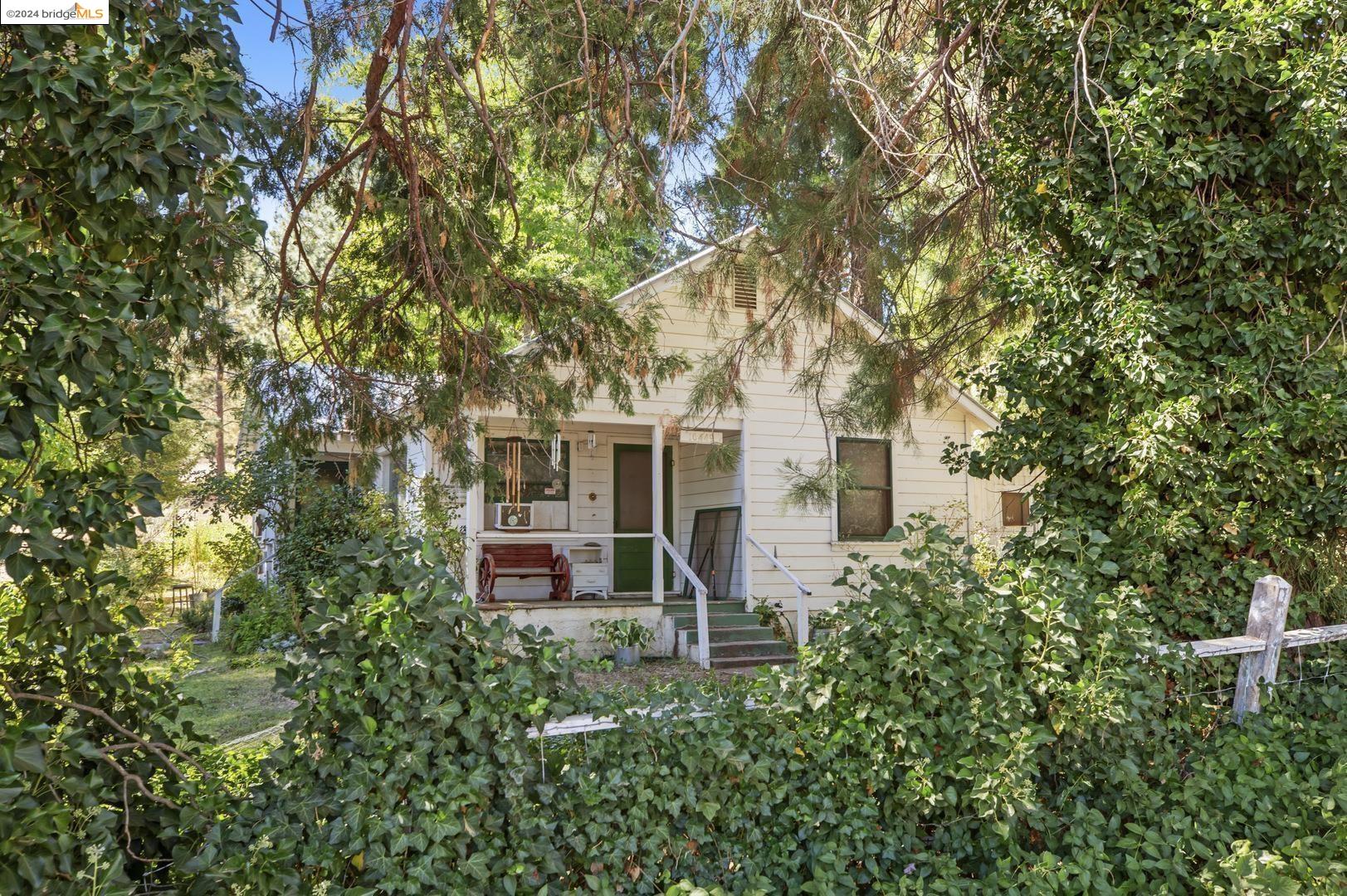 Detail Gallery Image 15 of 53 For 10488 Converse Rd, Coulterville,  CA 95311 - 4 Beds | 2 Baths