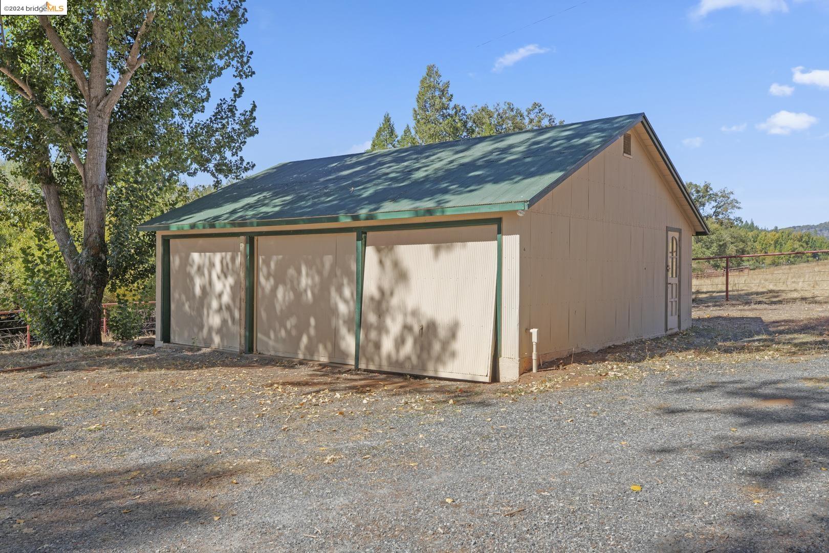 Detail Gallery Image 8 of 53 For 10488 Converse Rd, Coulterville,  CA 95311 - 4 Beds | 2 Baths
