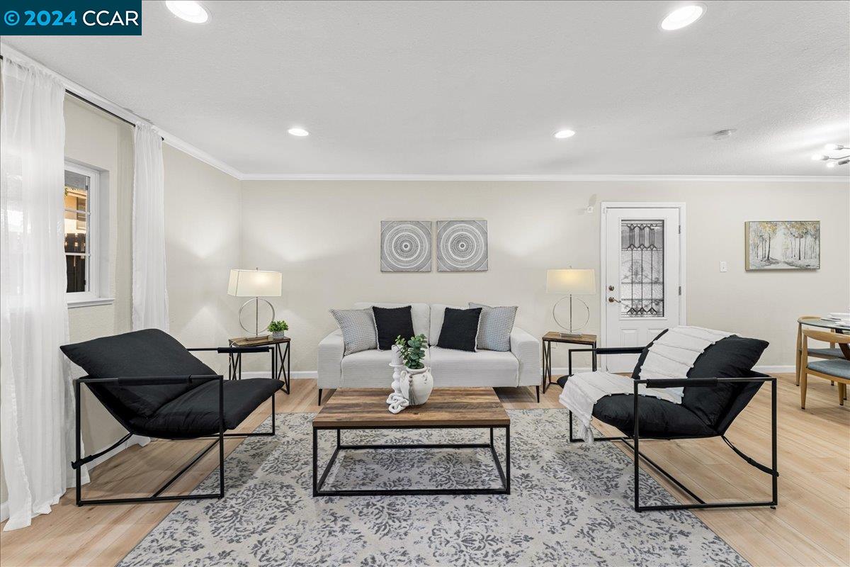 Photo #5: 41077407 Listing 