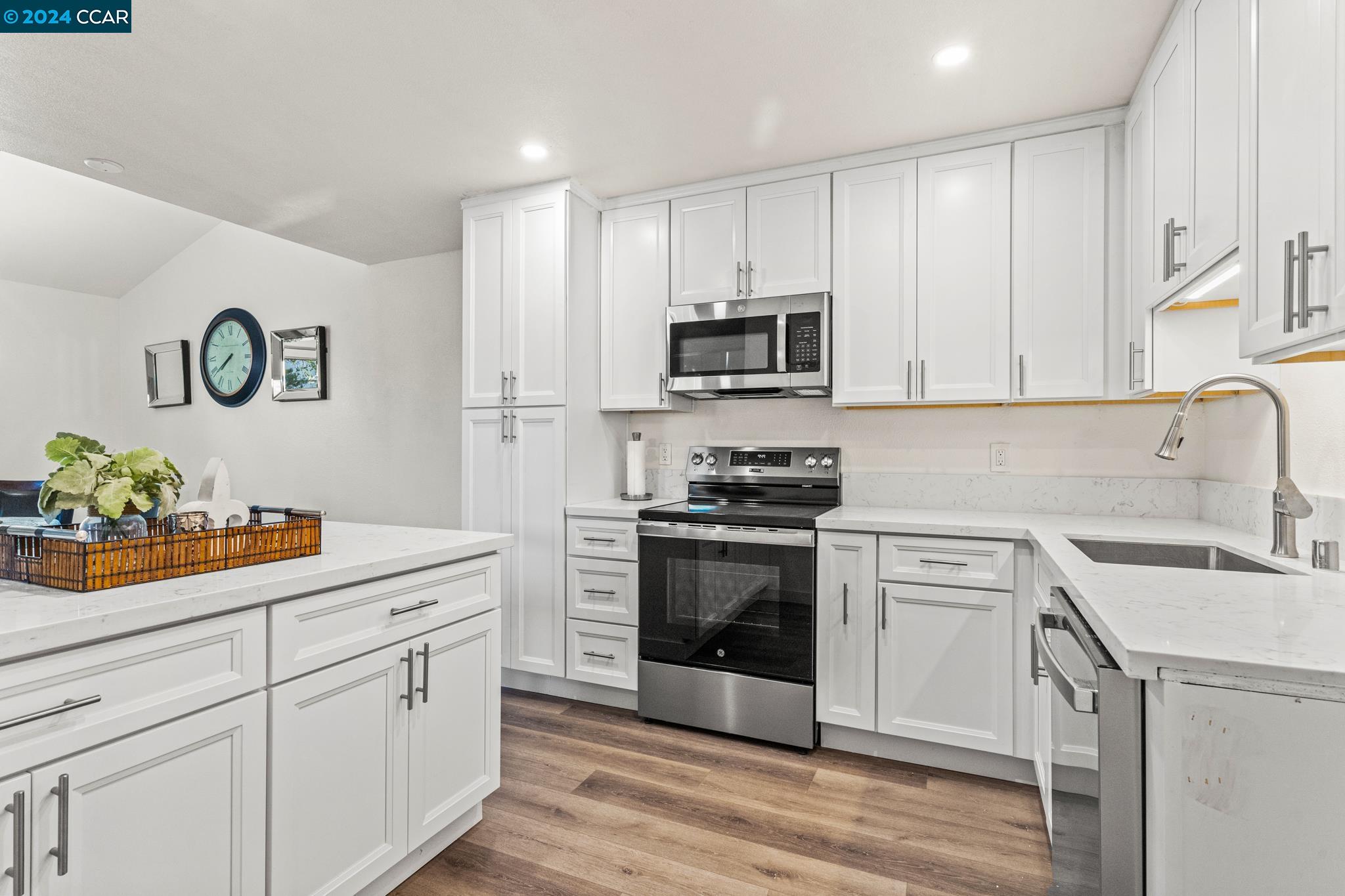 Photo #4: 41077410 Listing 