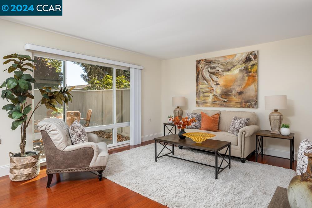 Photo #2: 41077419 Listing 