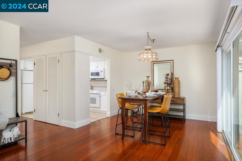 Photo #5: 41077419 Listing 