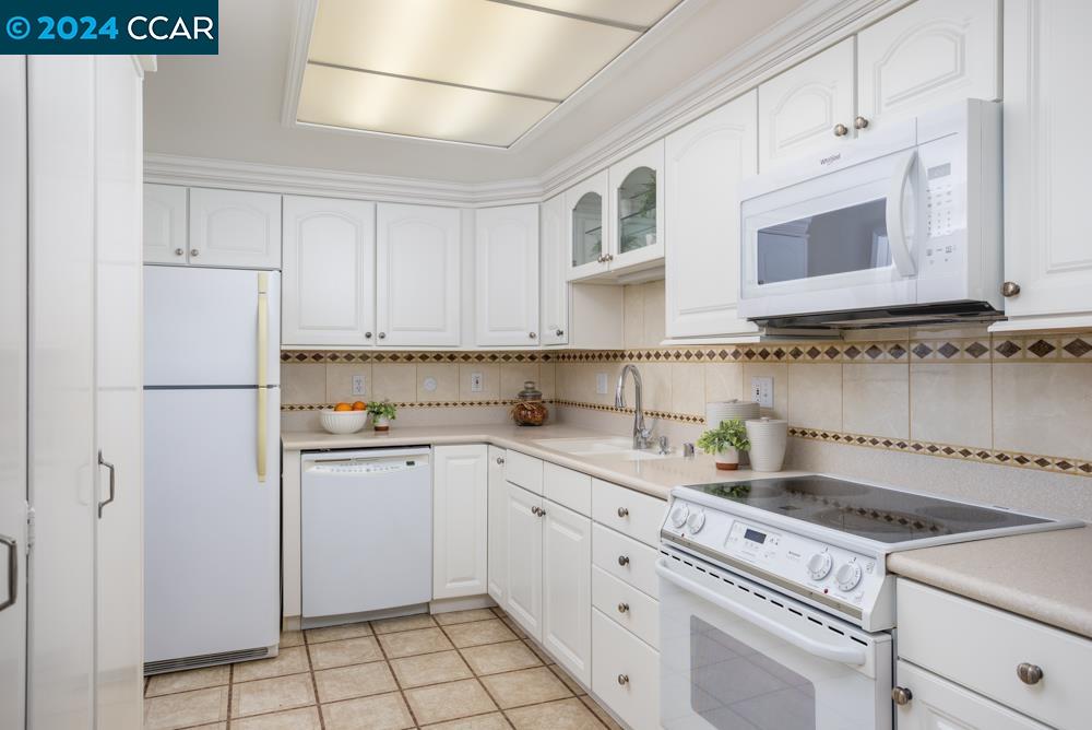 Photo #6: 41077419 Listing 