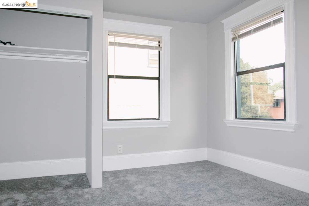 Detail Gallery Image 21 of 21 For 1173 12th St., Oakland,  CA 94607 - 2 Beds | 1 Baths