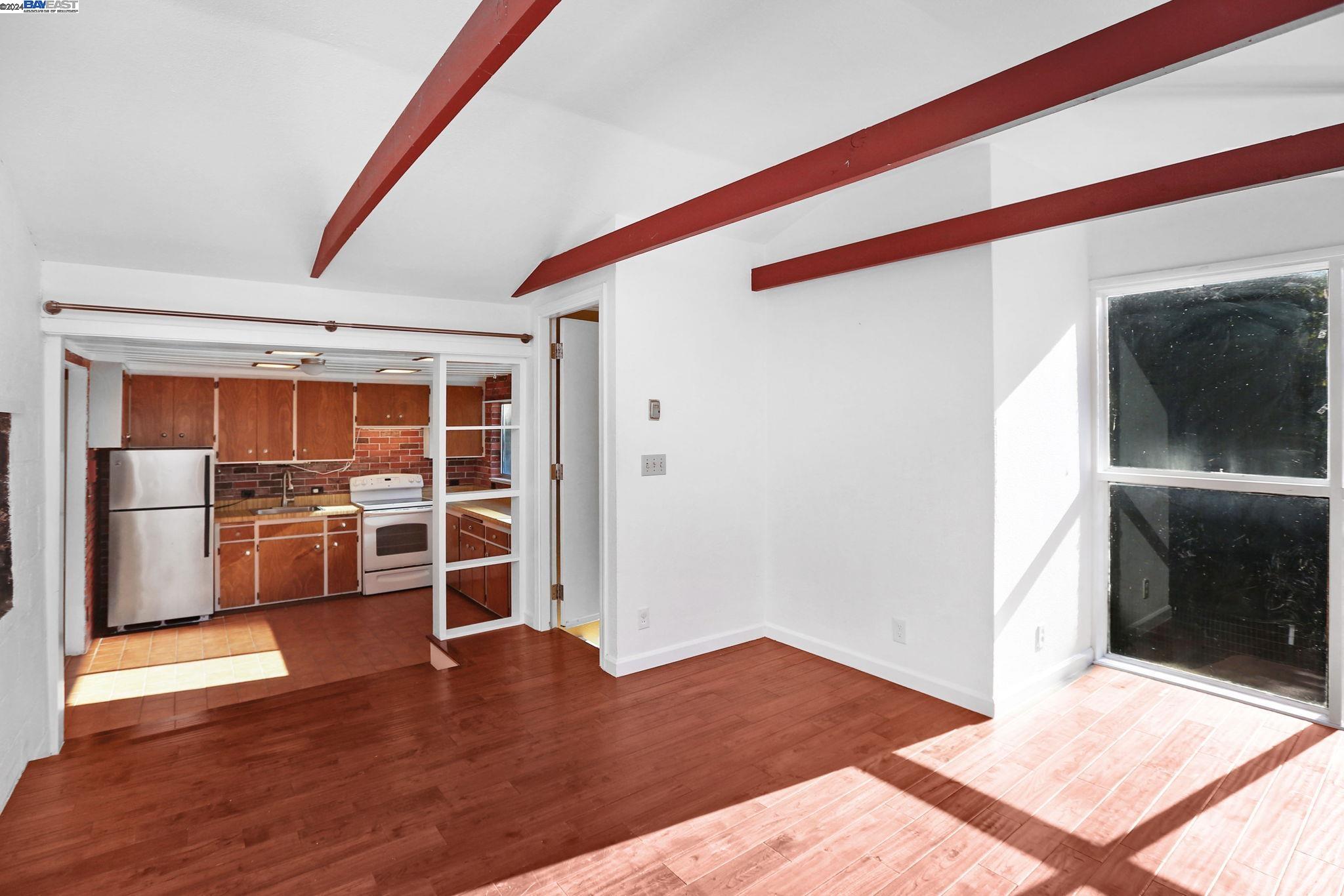 8387 Norris Canyon Rd