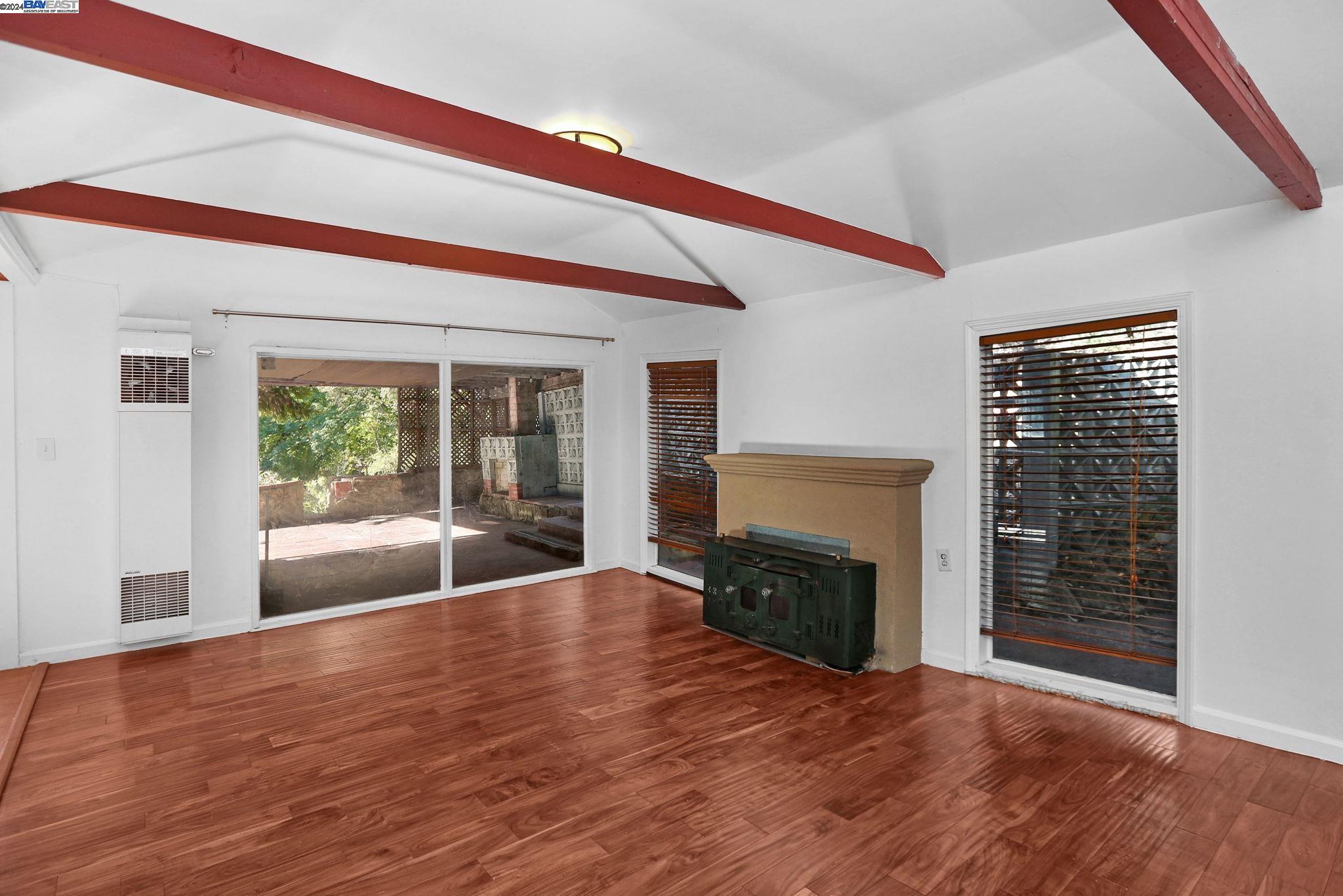 8387 Norris Canyon Rd