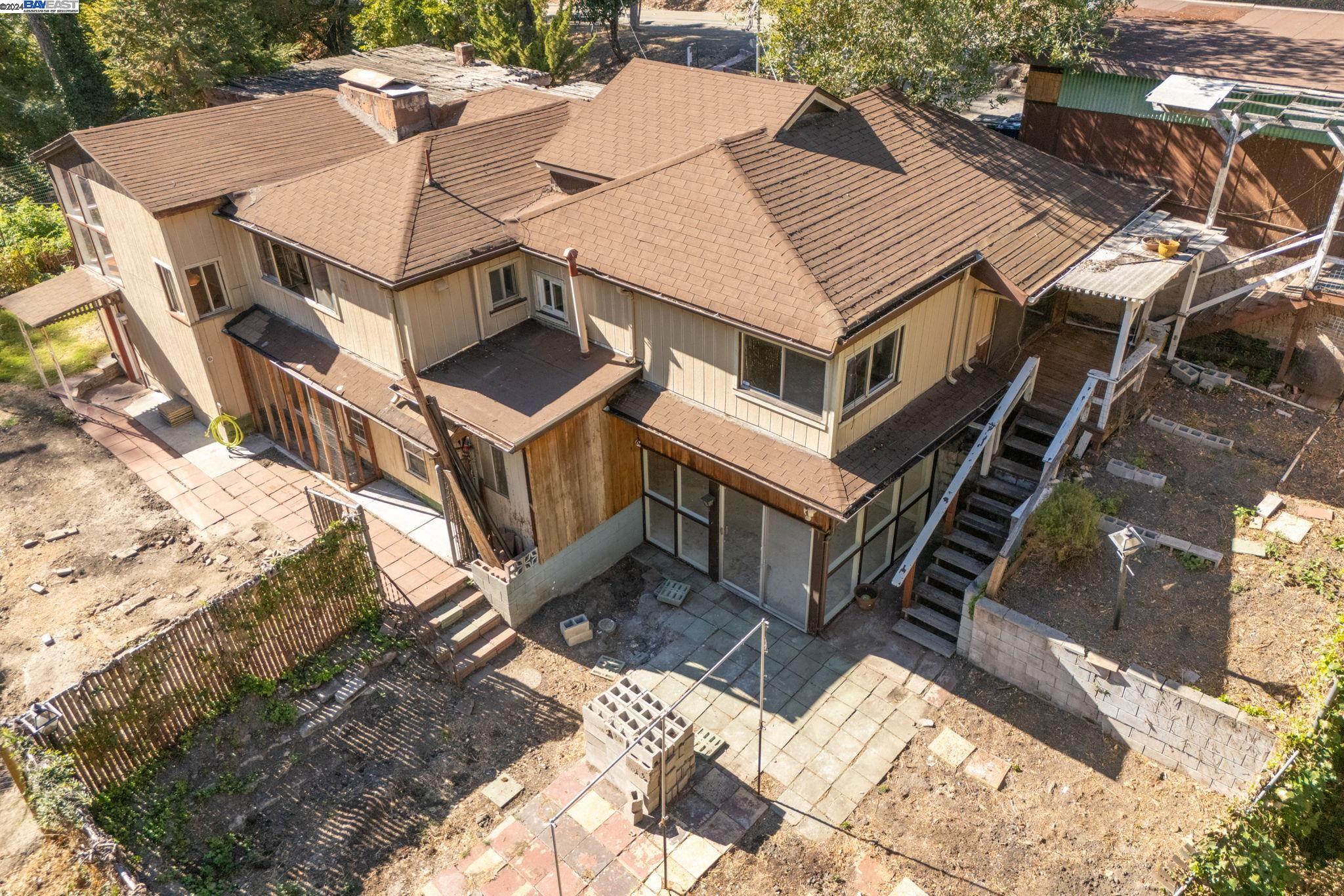 8387 Norris Canyon Rd