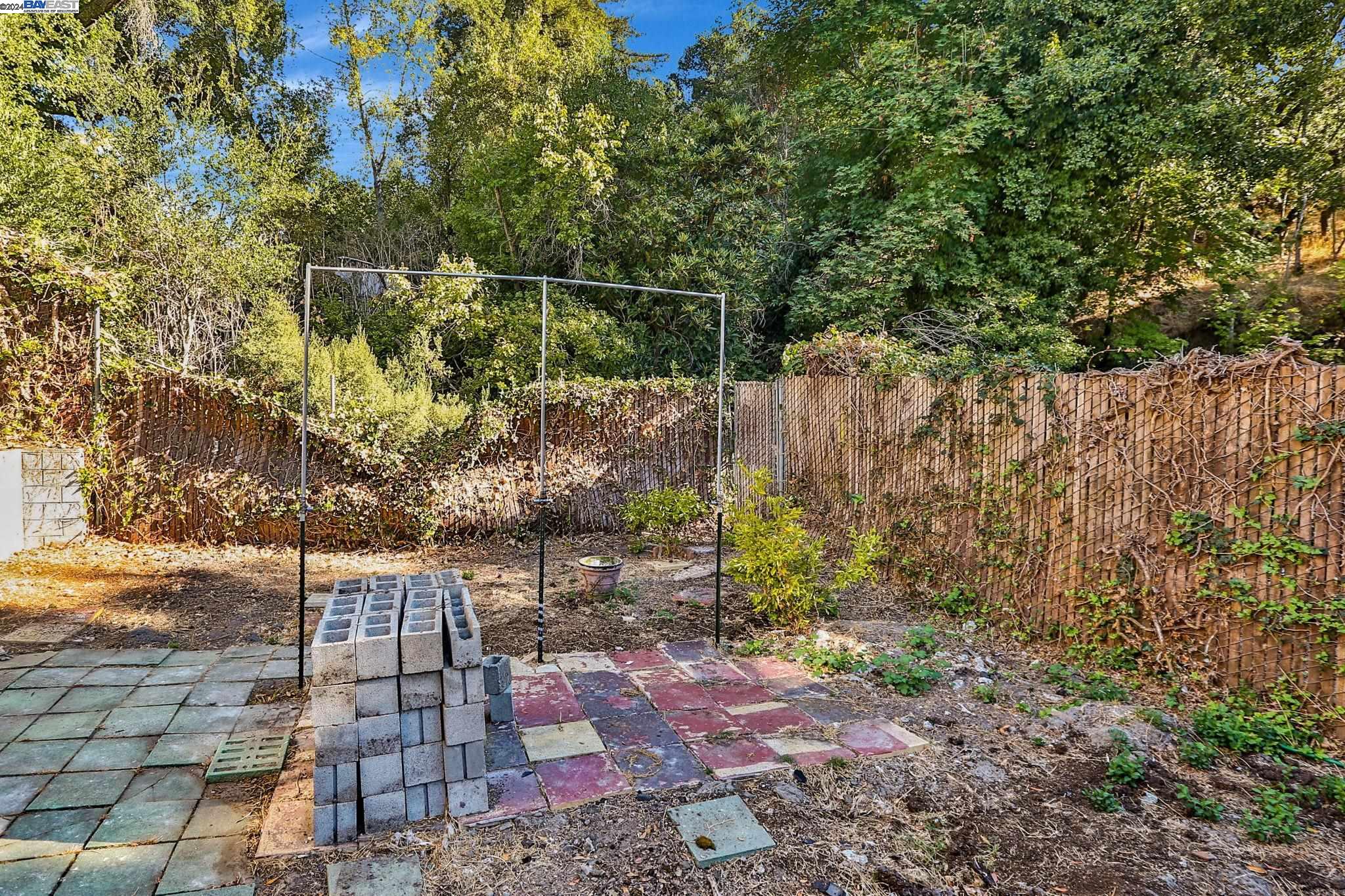 8387 Norris Canyon Rd