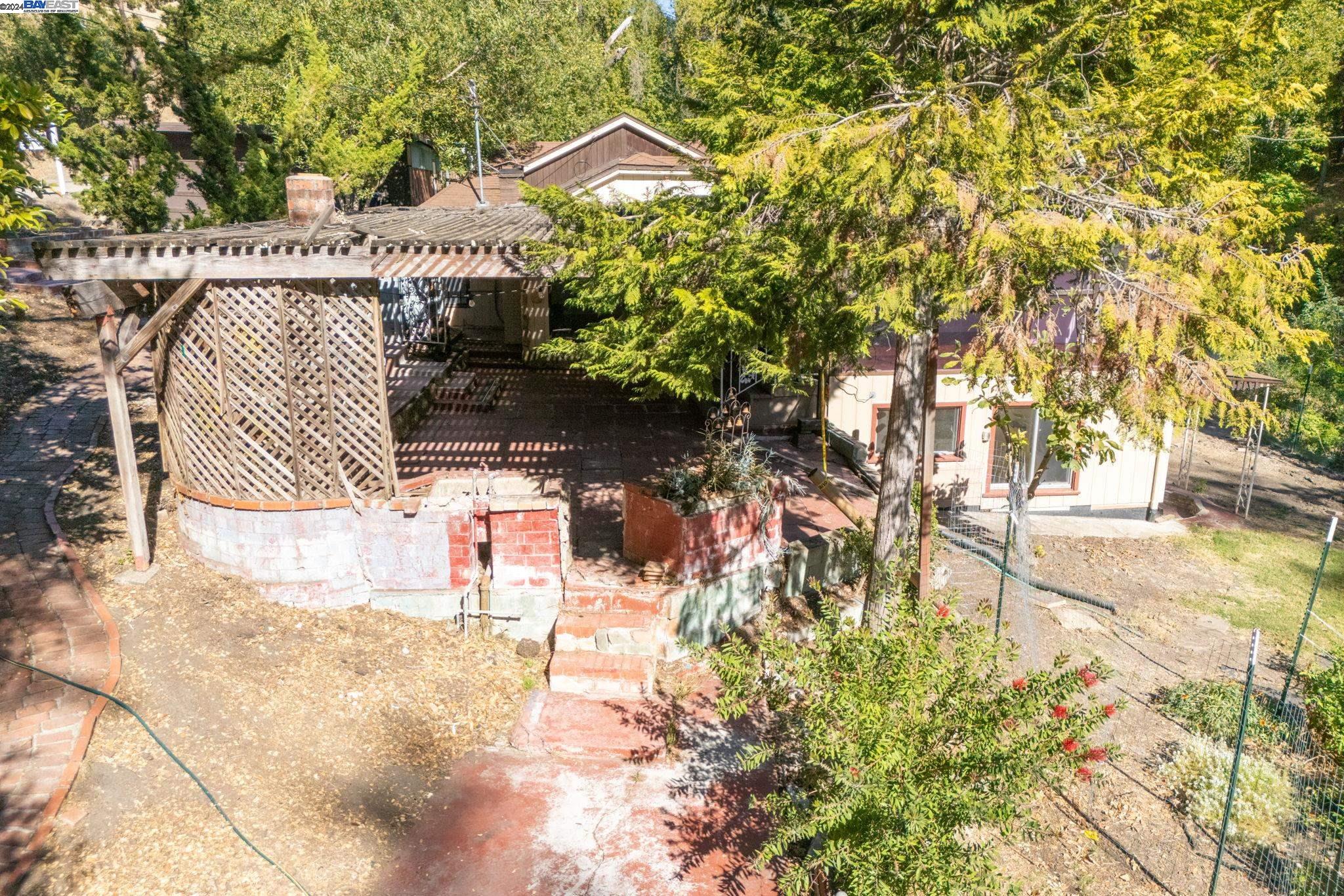 8387 Norris Canyon Rd