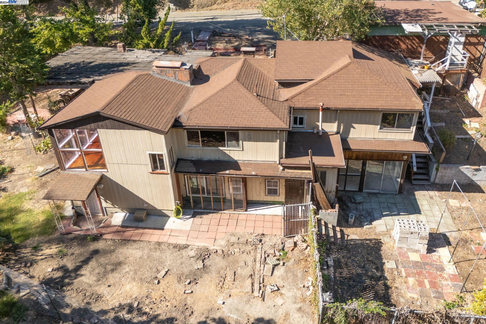 8387 Norris Canyon Rd