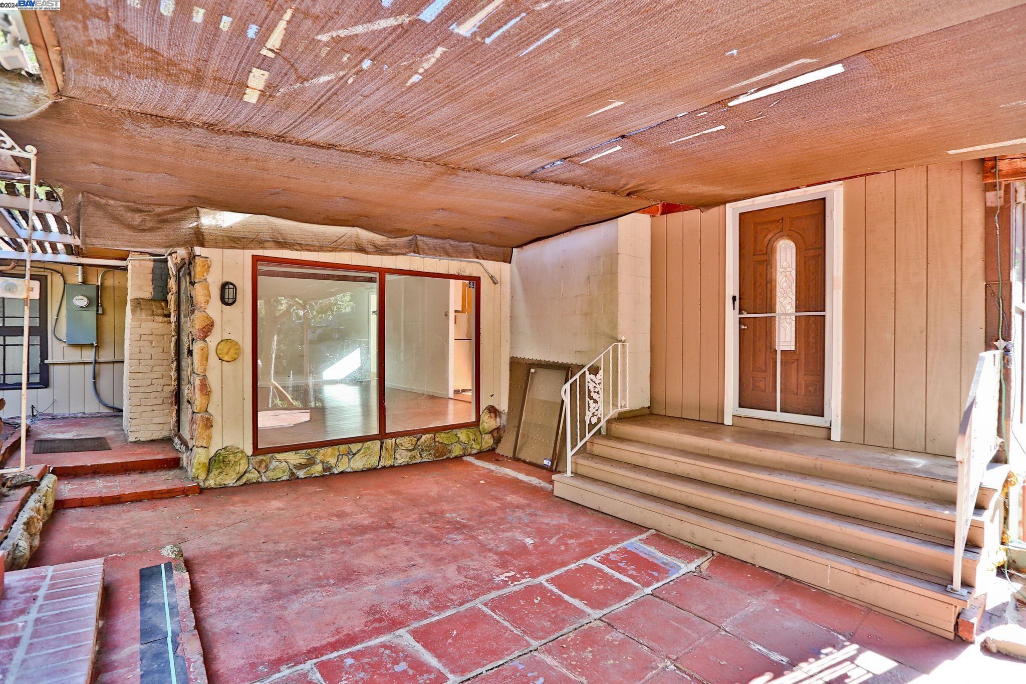 8387 Norris Canyon Rd