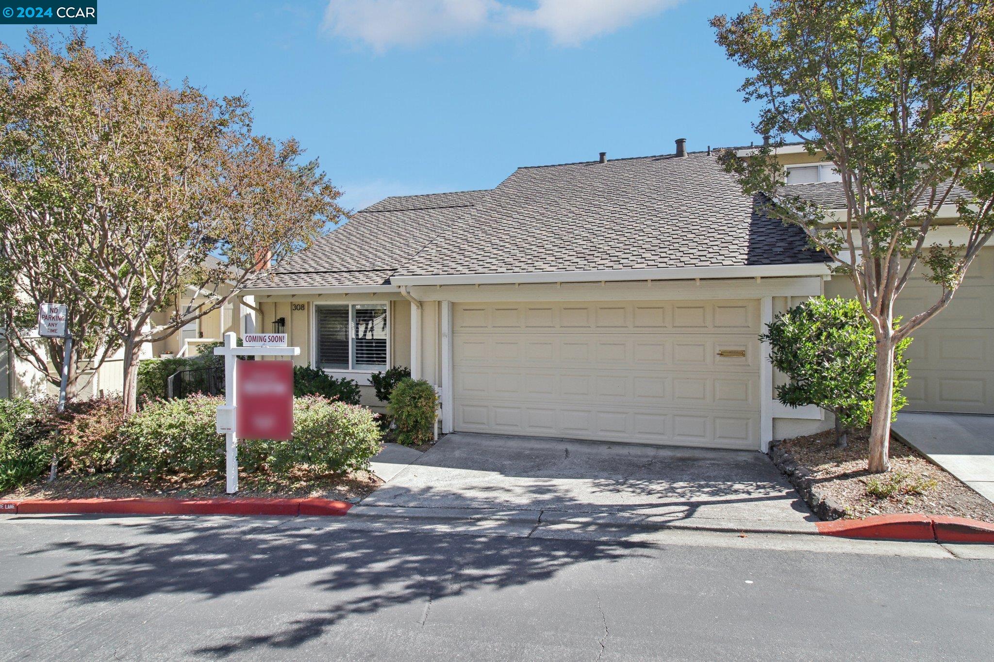 More Details about MLS # 41077482 : 308 KINROSS DR