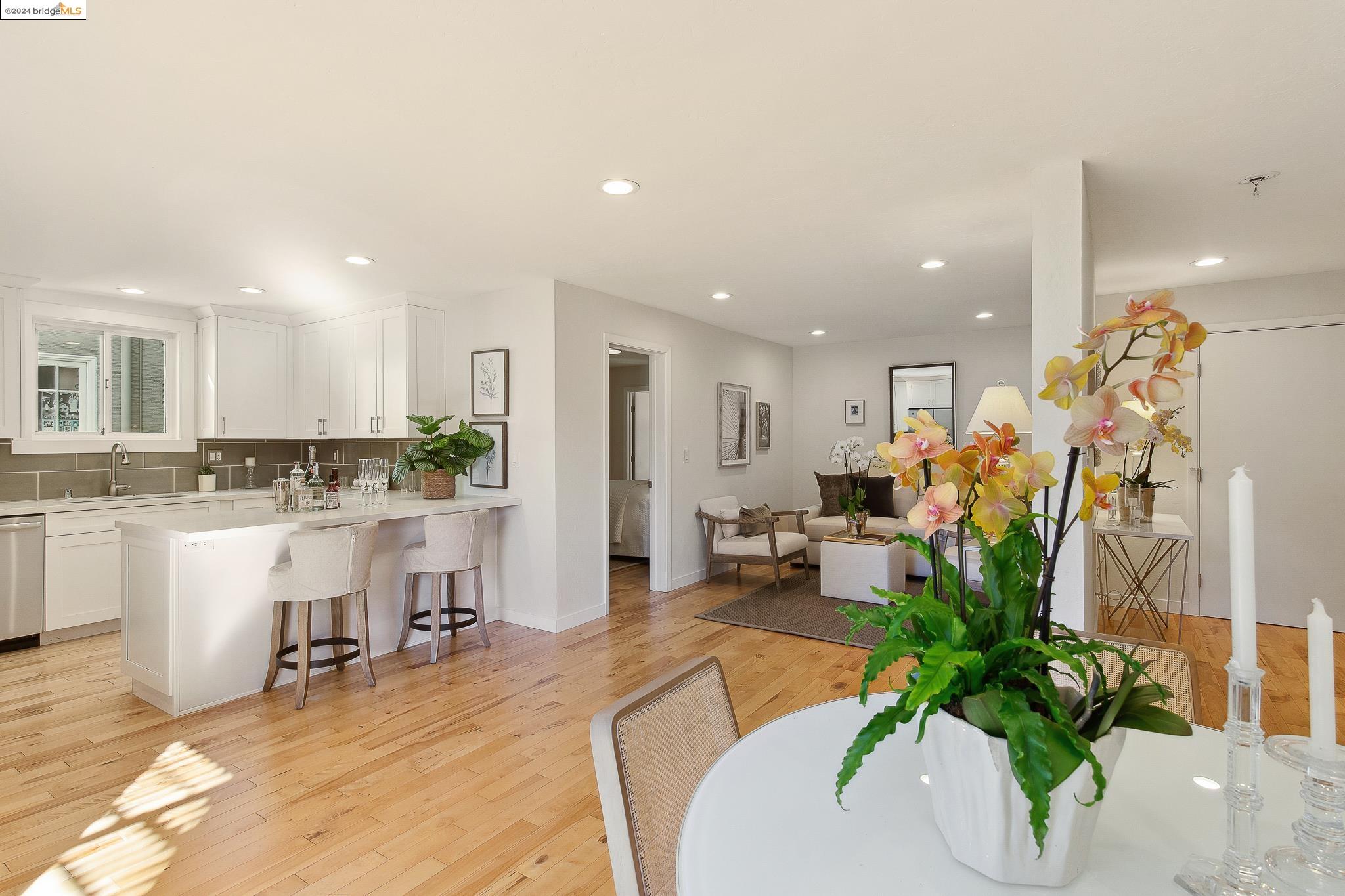 Photo #6: 41077496 Listing 