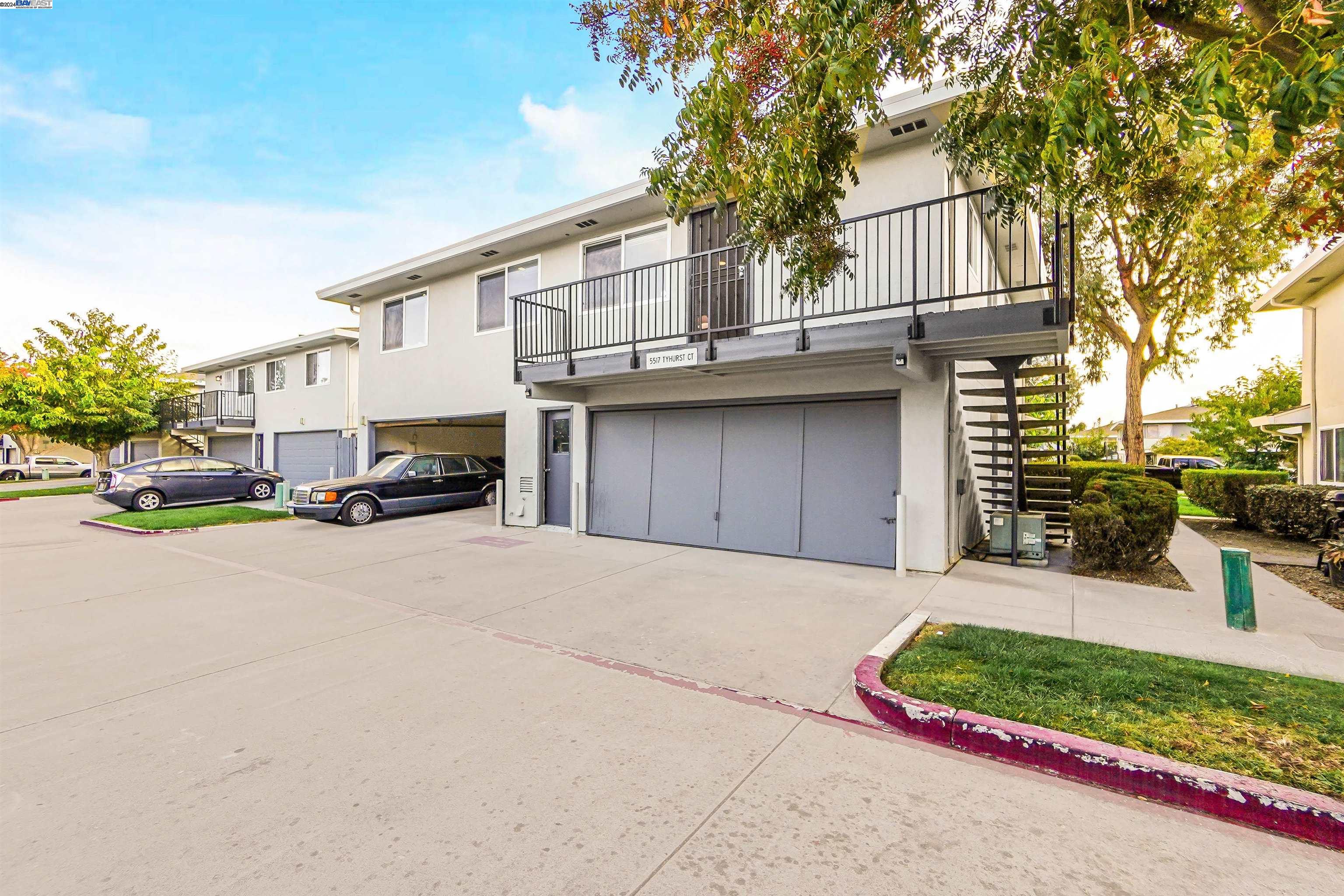 Detail Gallery Image 1 of 1 For 5517 Tyhurst Ct #4,  San Jose,  CA 95123 - 2 Beds | 1 Baths