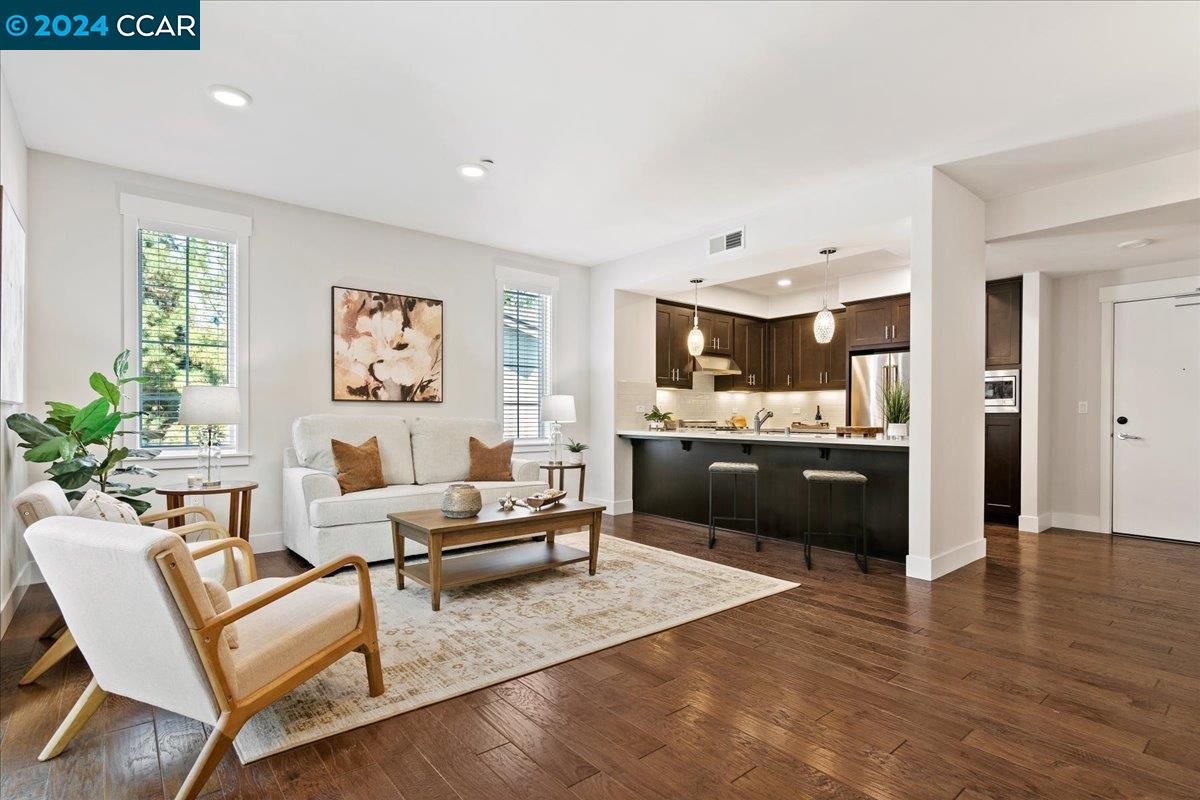 Photo #2: 41077538 Listing 
