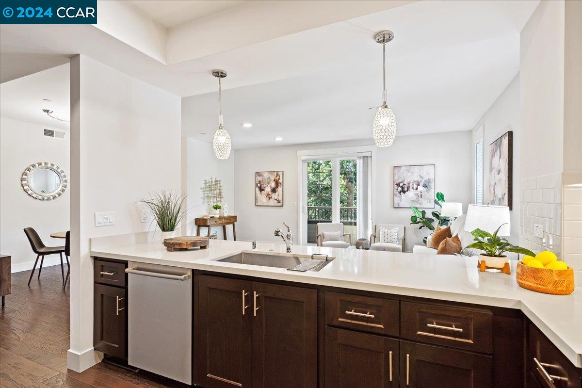 Photo #6: 41077538 Listing 