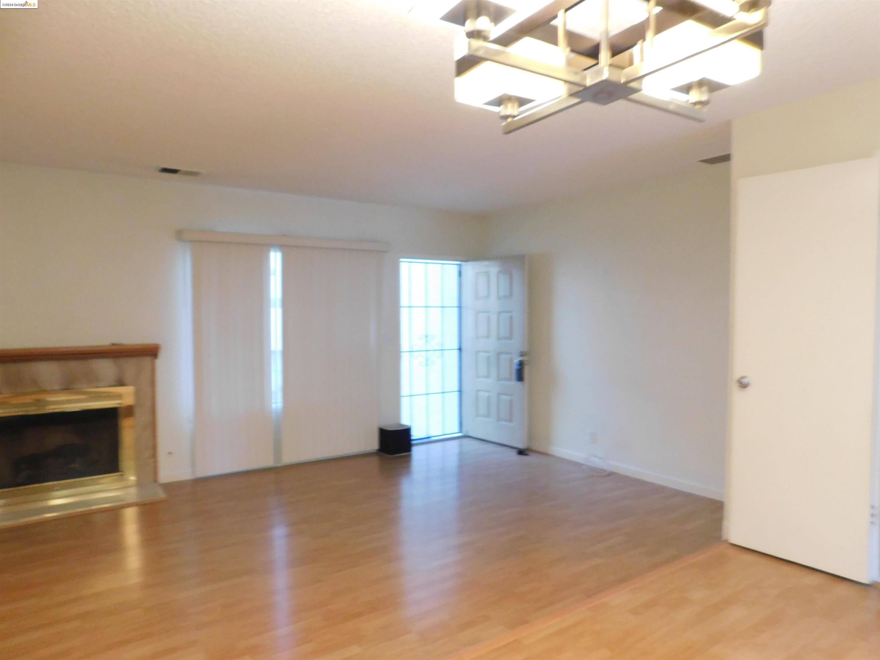 Photo #5: 41077550 Listing 