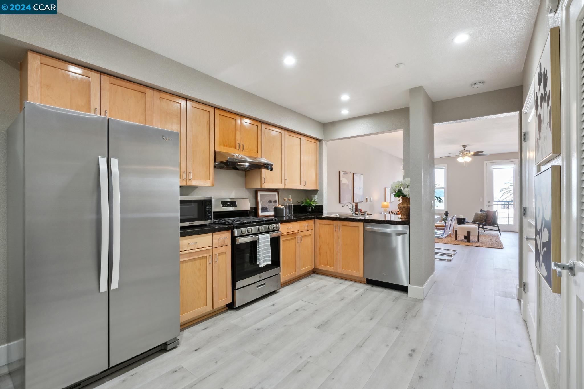 Photo #6: 41077585 Listing 