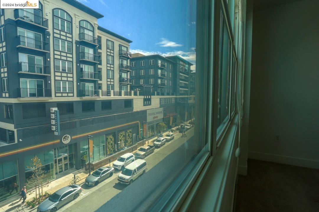 Detail Gallery Image 22 of 26 For 1578 Brunswig, Emeryville,  CA 94608 - 2 Beds | 1 Baths