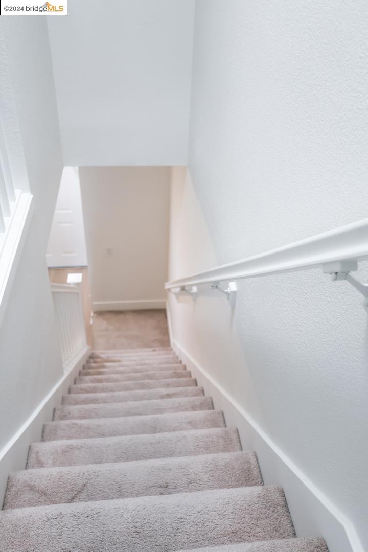 Detail Gallery Image 10 of 26 For 1578 Brunswig, Emeryville,  CA 94608 - 2 Beds | 1 Baths