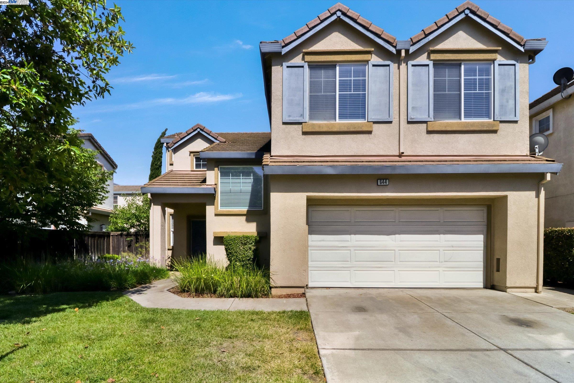 Detail Gallery Image 1 of 1 For 644 Rockspray Cir, Pittsburg,  CA 94565 - 4 Beds | 2/1 Baths