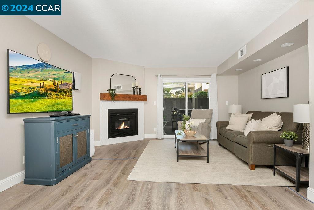 Photo #3: 41077724 Listing 