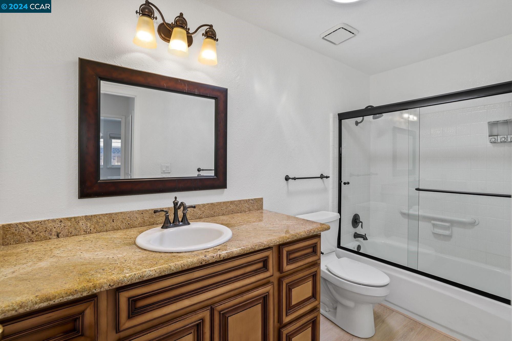 Detail Gallery Image 18 of 26 For 526 Isabel Drive, Martinez,  CA 94553-6615 - 3 Beds | 2 Baths