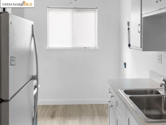 Detail Gallery Image 5 of 5 For 1936 E 27th St #D,  Oakland,  CA 94606 - 1 Beds | 1 Baths