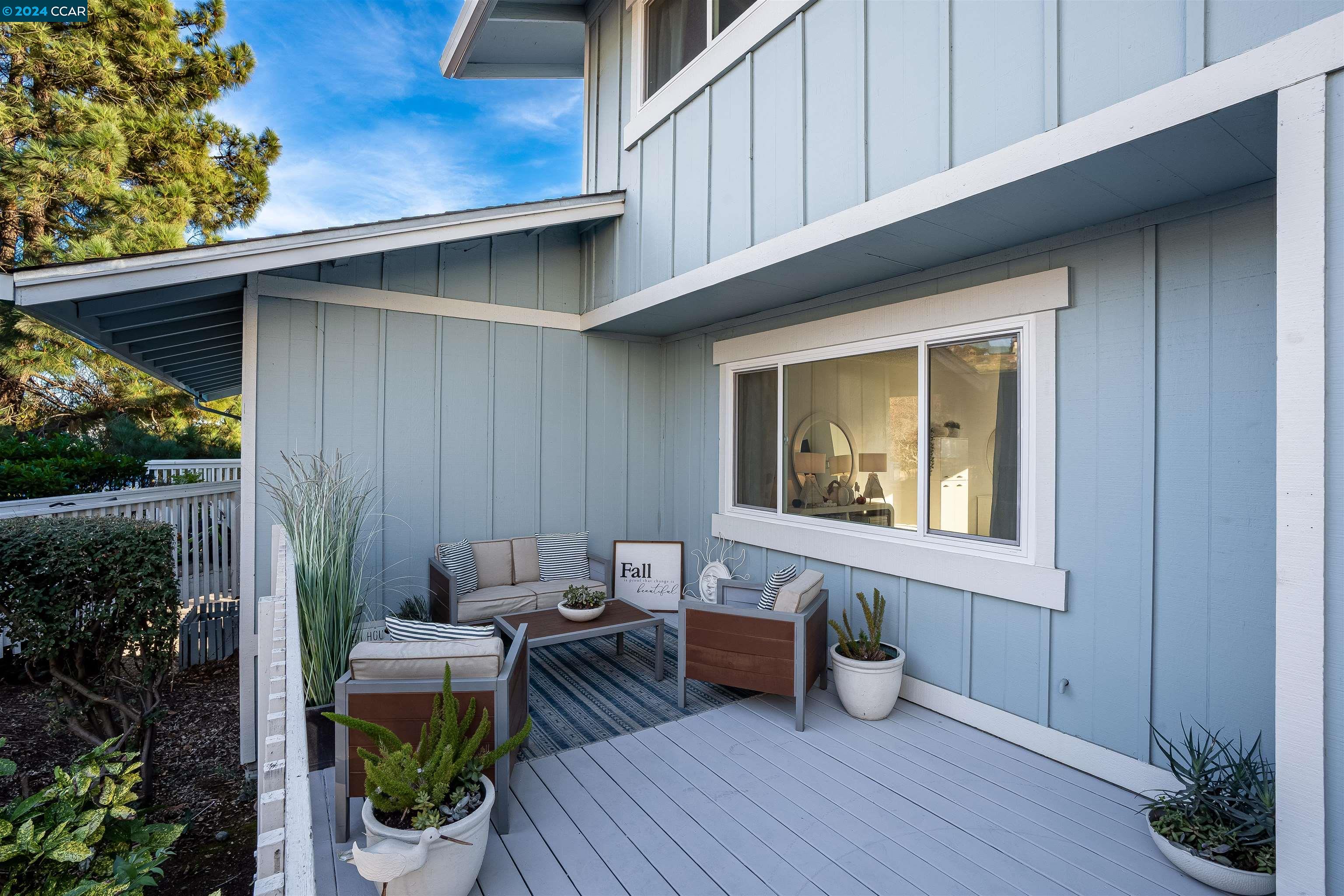 Detail Gallery Image 4 of 60 For 125 Sunset Cir #46,  Benicia,  CA 94510 - 3 Beds | 1/1 Baths