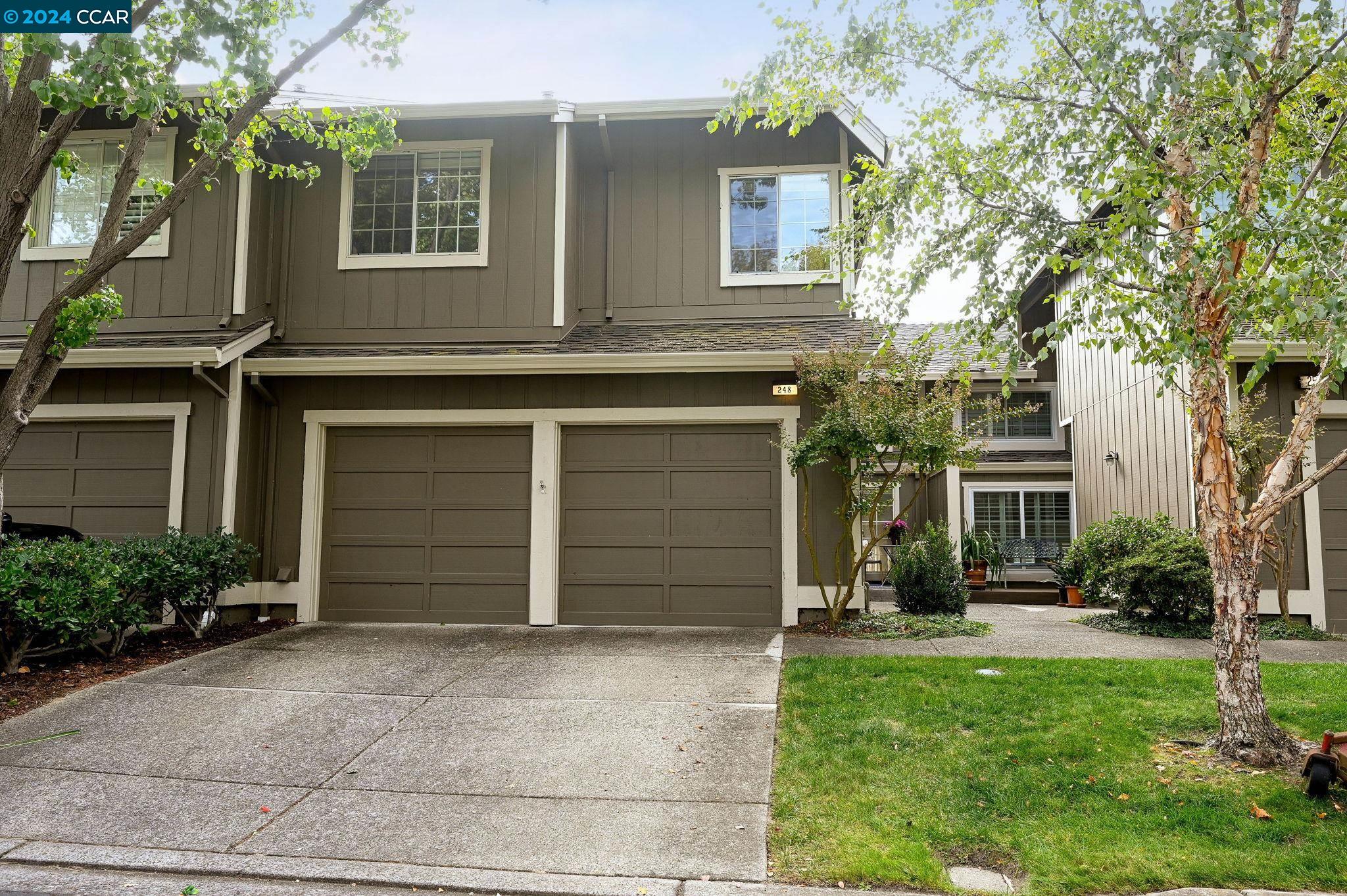 More Details about MLS # 41077889 : 248 HILLCREST CT