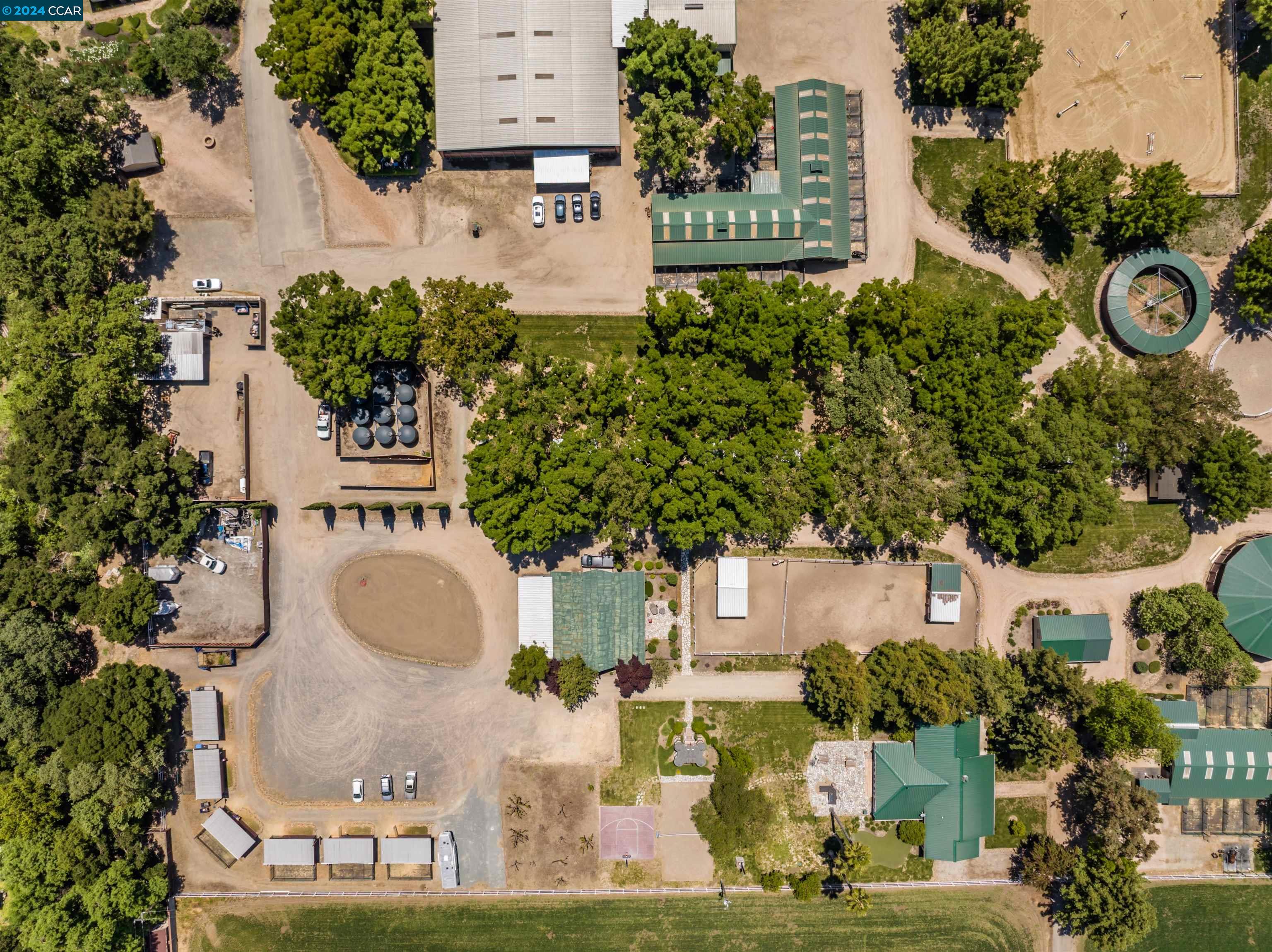 Detail Gallery Image 31 of 45 For 5959 Camino Tassajara, Danville,  CA 94506 - 8 Beds | 5/1 Baths