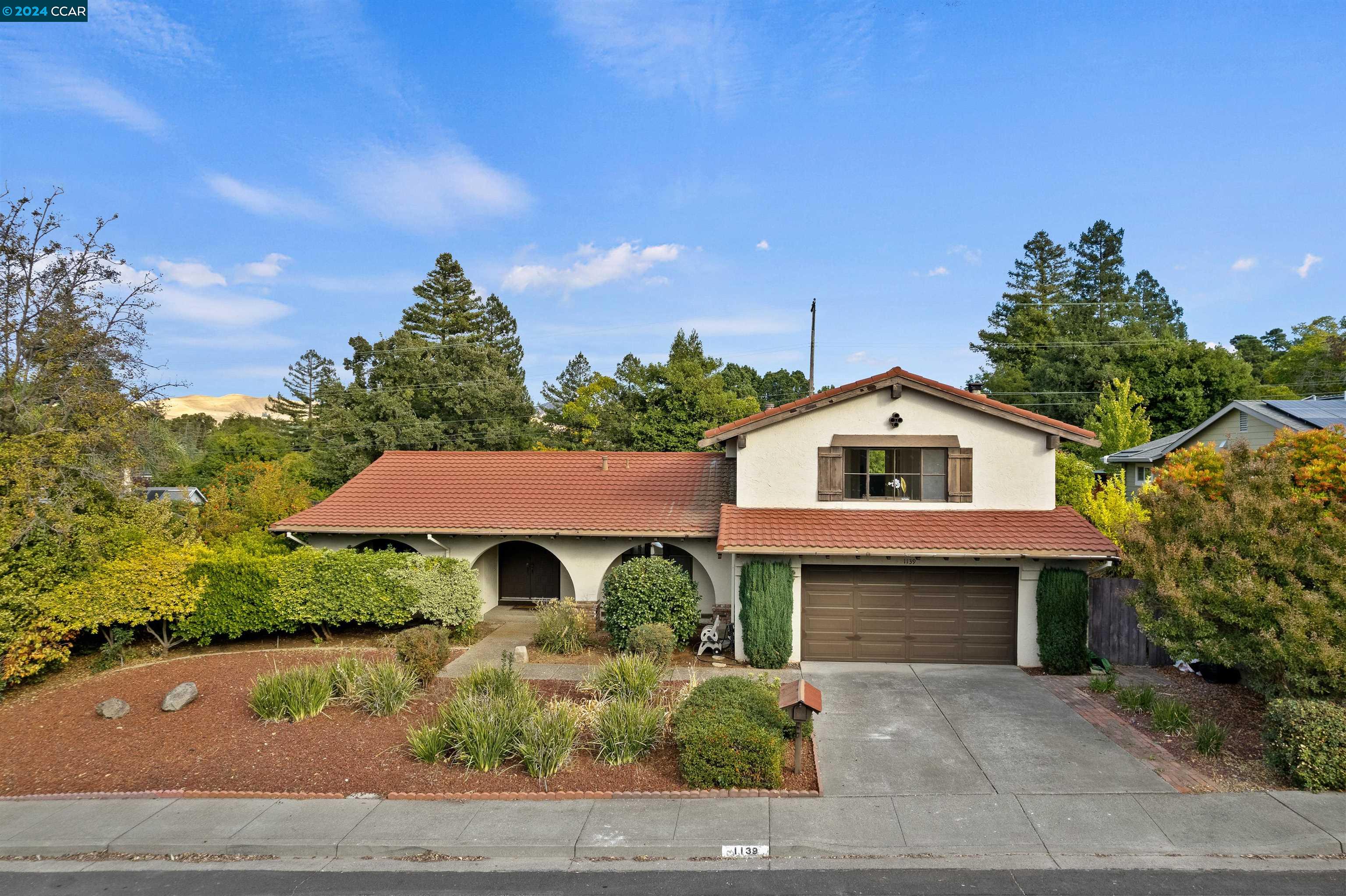 Detail Gallery Image 1 of 1 For 1139 via Doble, Concord,  CA 94521 - 4 Beds | 3 Baths