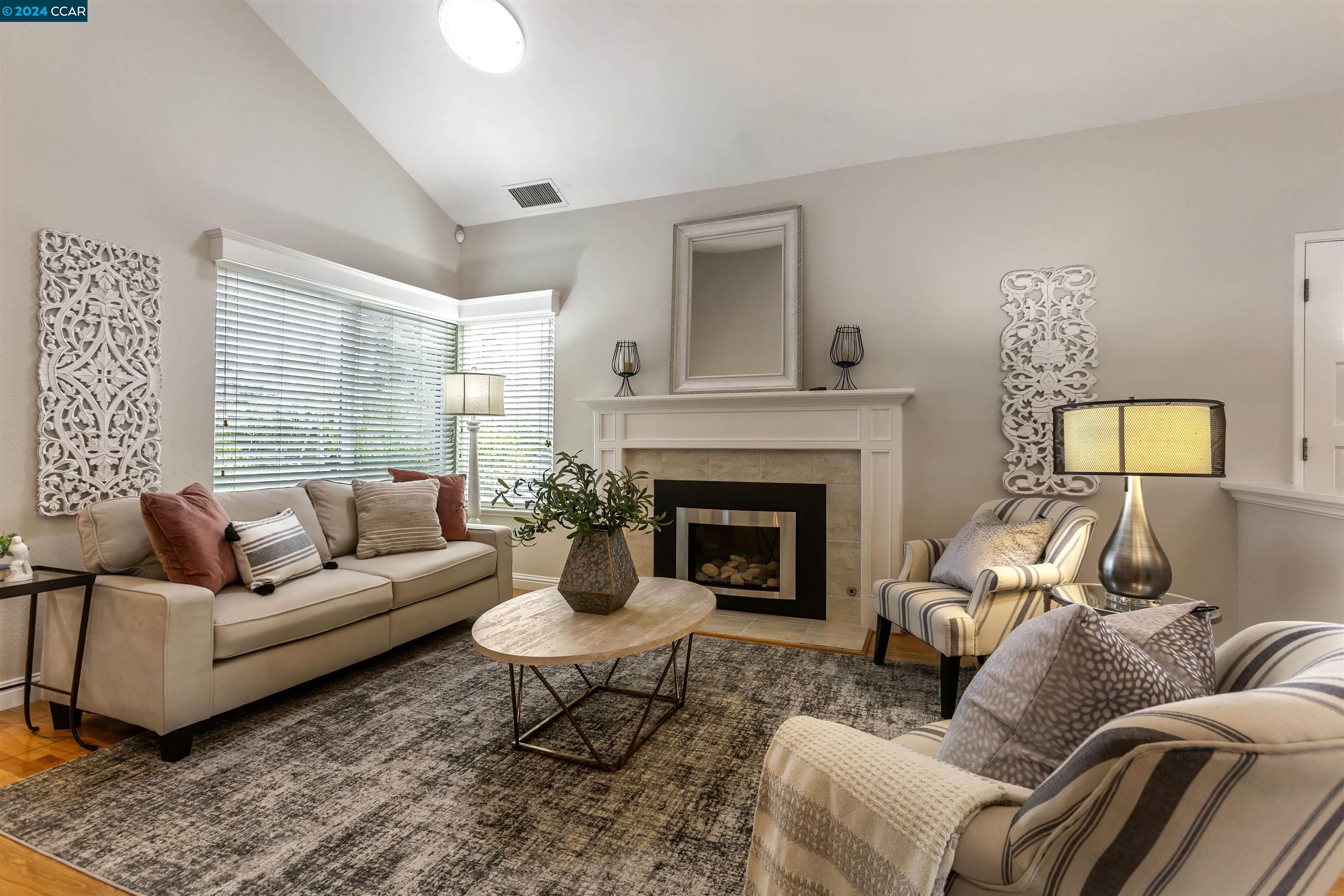 Photo #4: 41077912 Listing 
