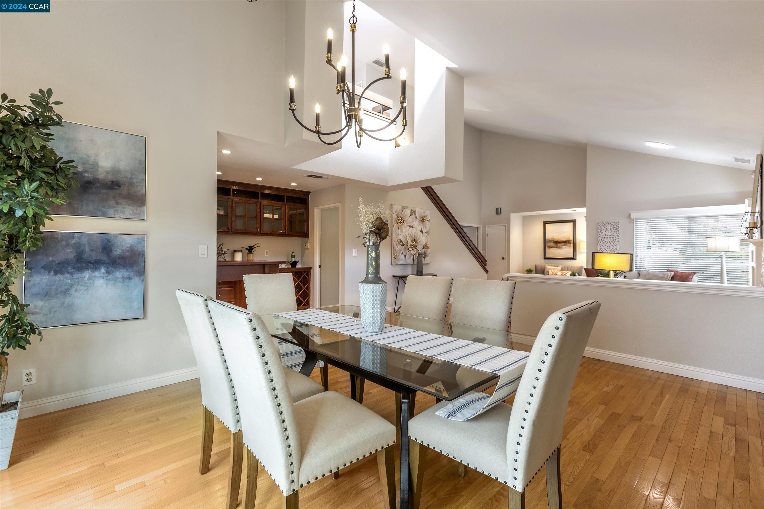 Photo #5: 41077912 Listing 