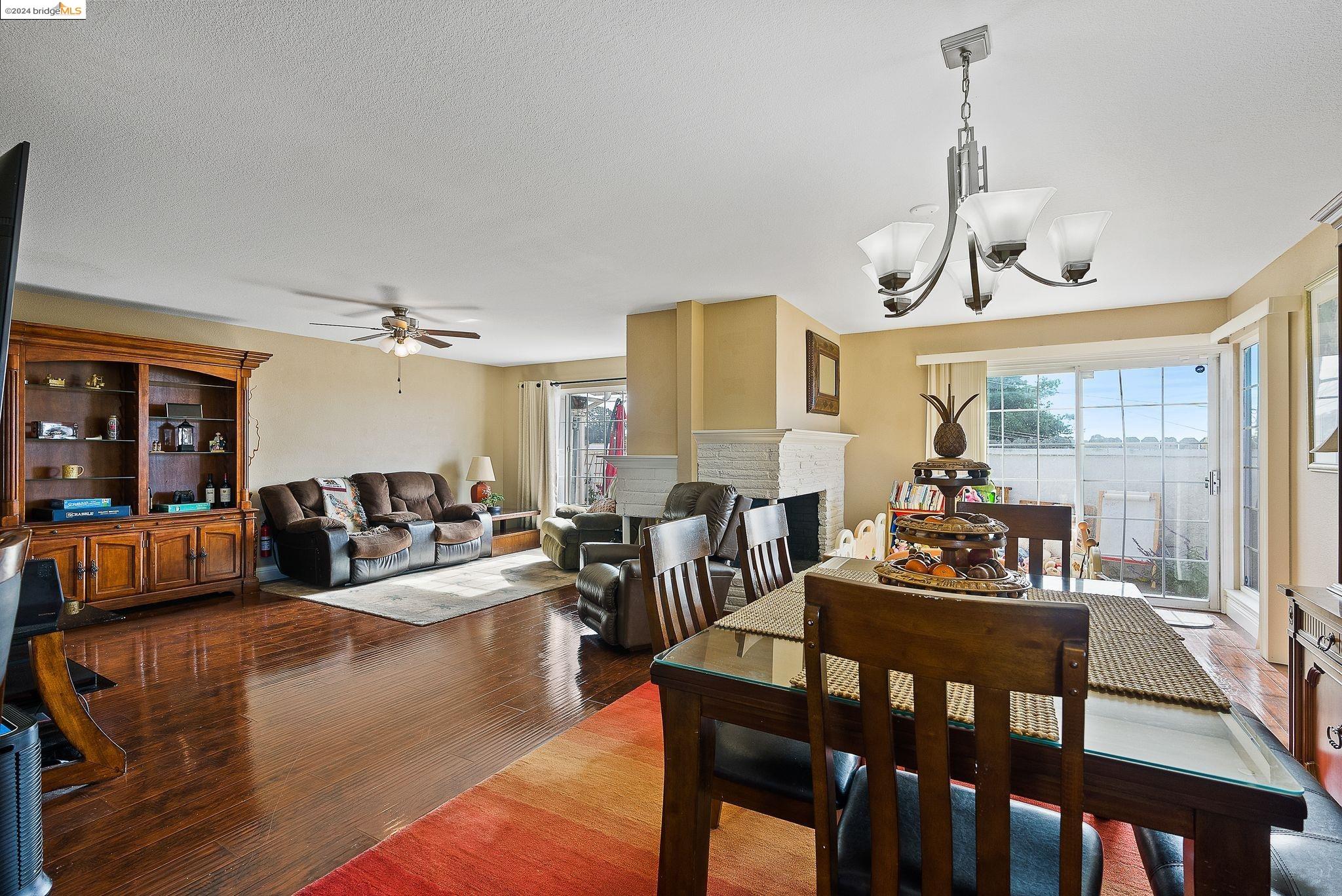 Detail Gallery Image 16 of 58 For 2712 Groom Drive, Richmond,  CA 94806-2641 - 3 Beds | 2 Baths