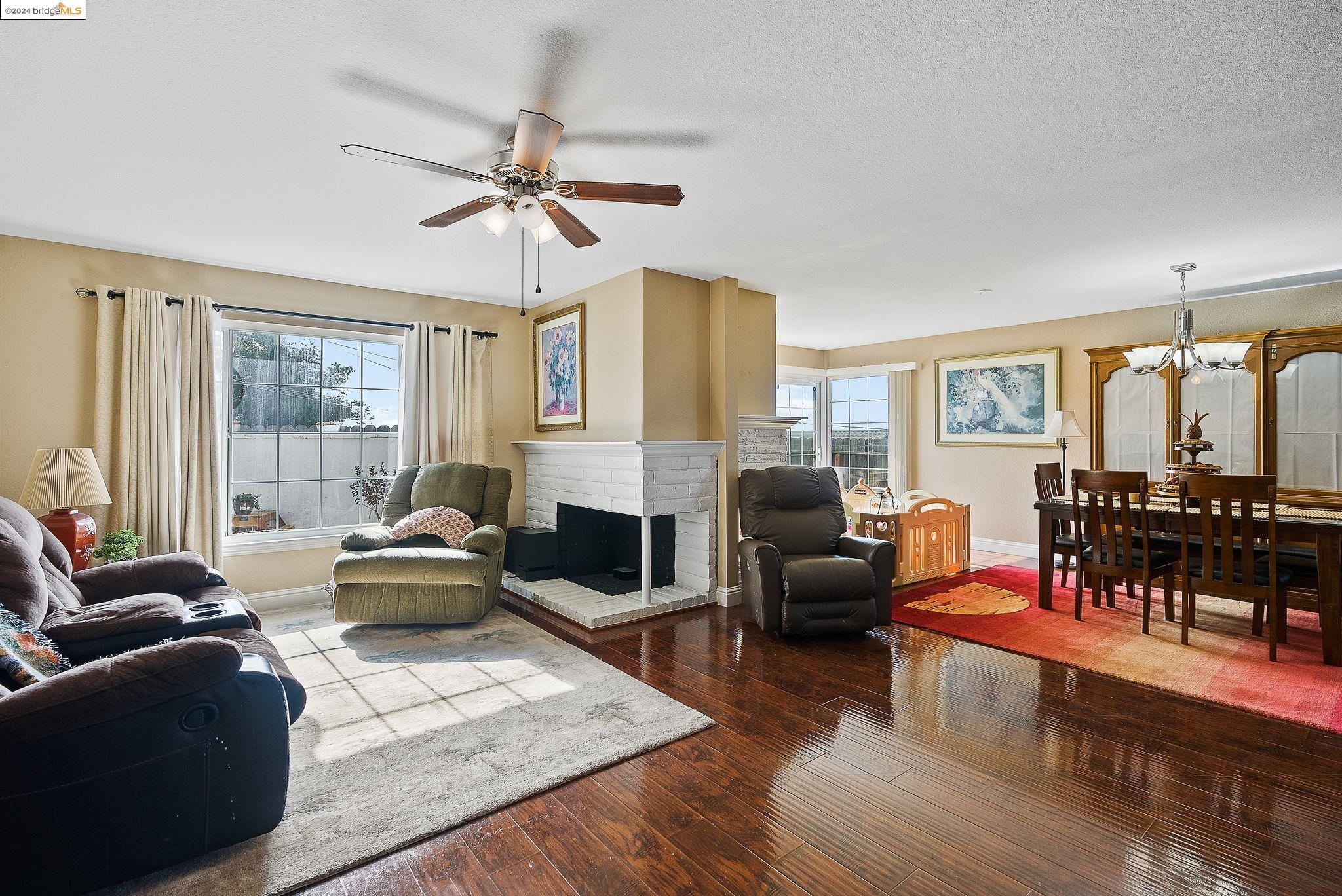 Detail Gallery Image 8 of 58 For 2712 Groom Drive, Richmond,  CA 94806-2641 - 3 Beds | 2 Baths