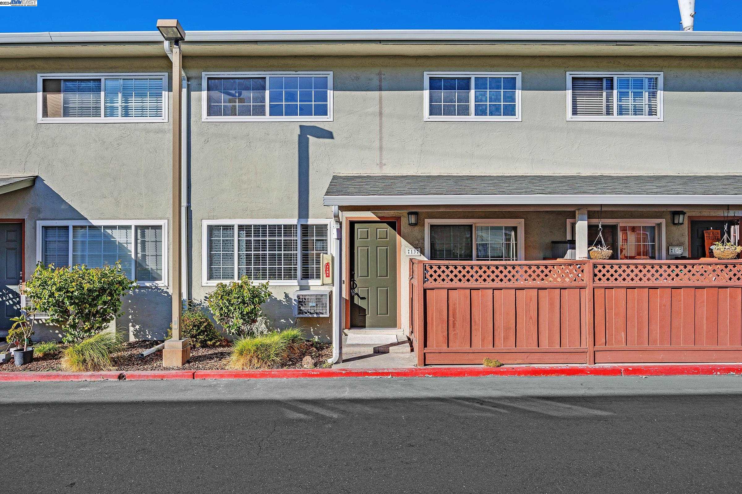 Photo #2: 41077930 Listing 