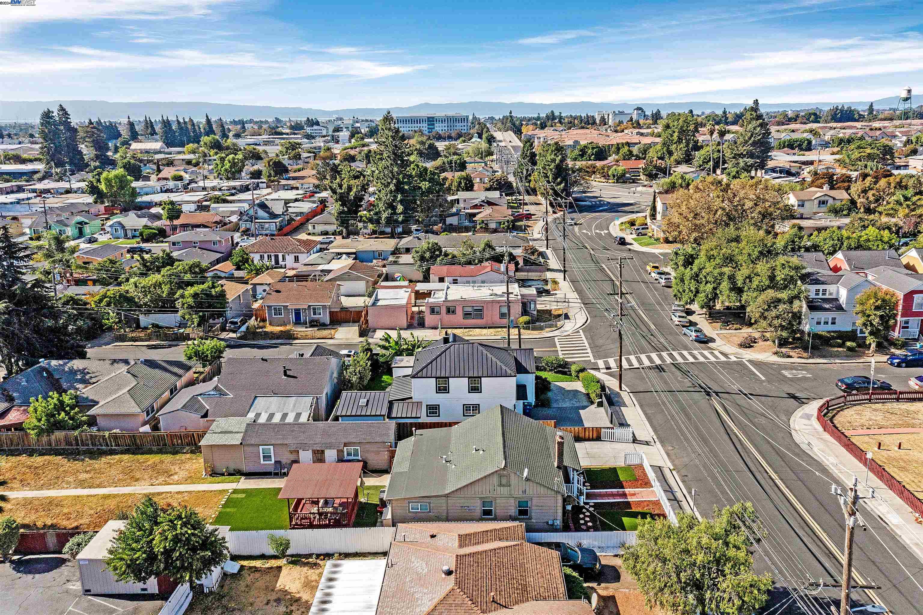 Detail Gallery Image 35 of 38 For 351 Winton Ave, Hayward,  CA 94544 - 3 Beds | 2 Baths