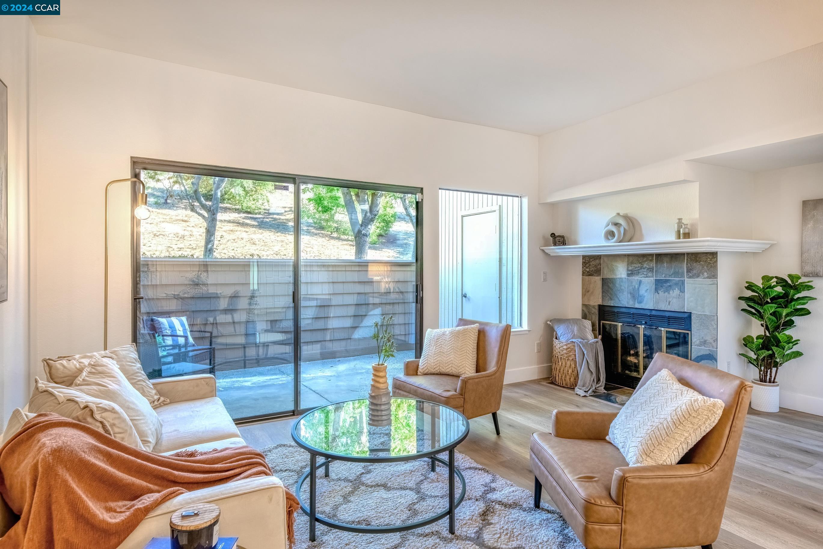 Photo #3: 41077957 Listing 