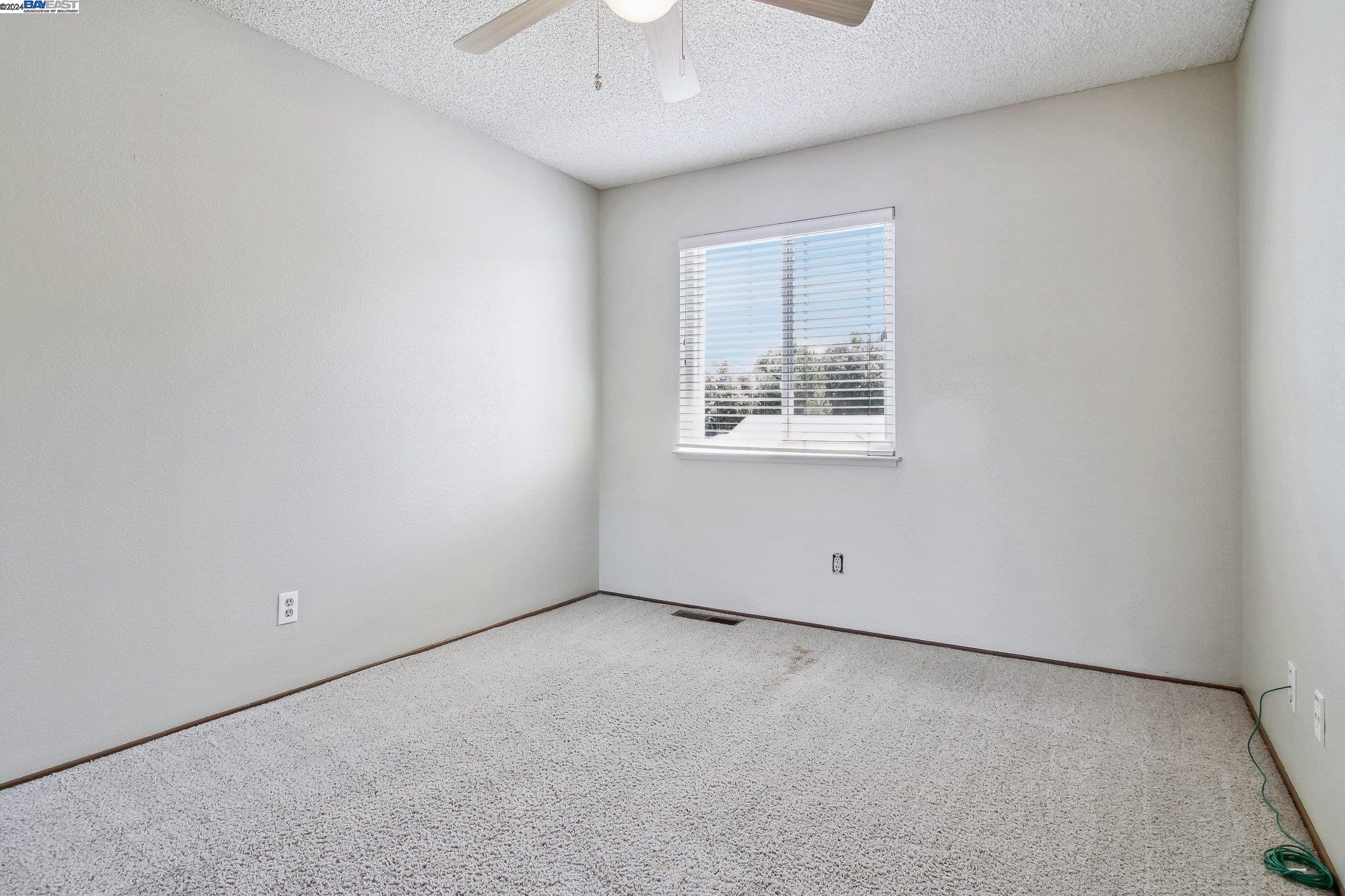 Detail Gallery Image 36 of 59 For 4008 Rockford Dr, Antioch,  CA 94509 - 3 Beds | 2/1 Baths