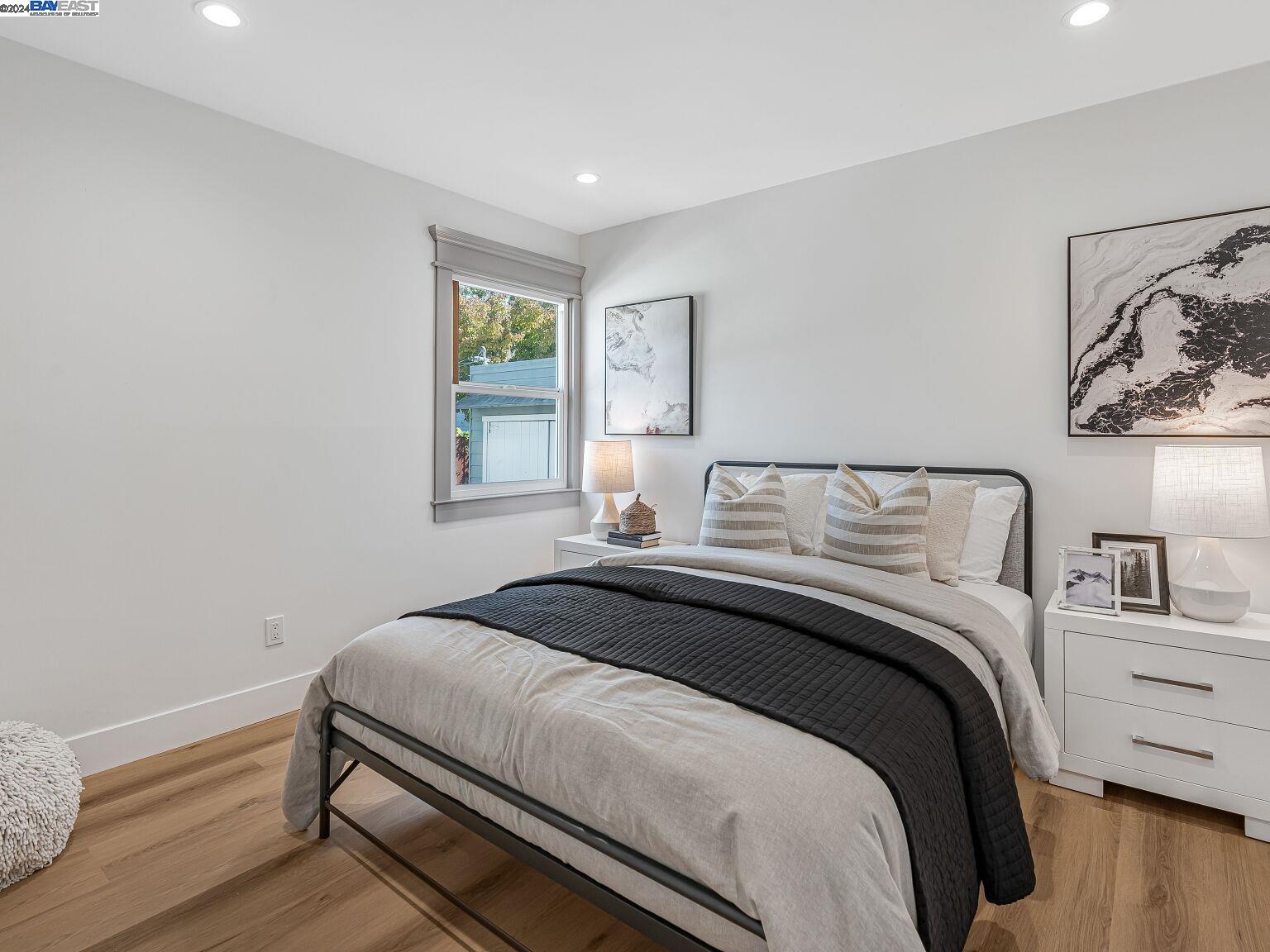 Detail Gallery Image 33 of 60 For 912 Jones St, Berkeley,  CA 94710 - 3 Beds | 2 Baths