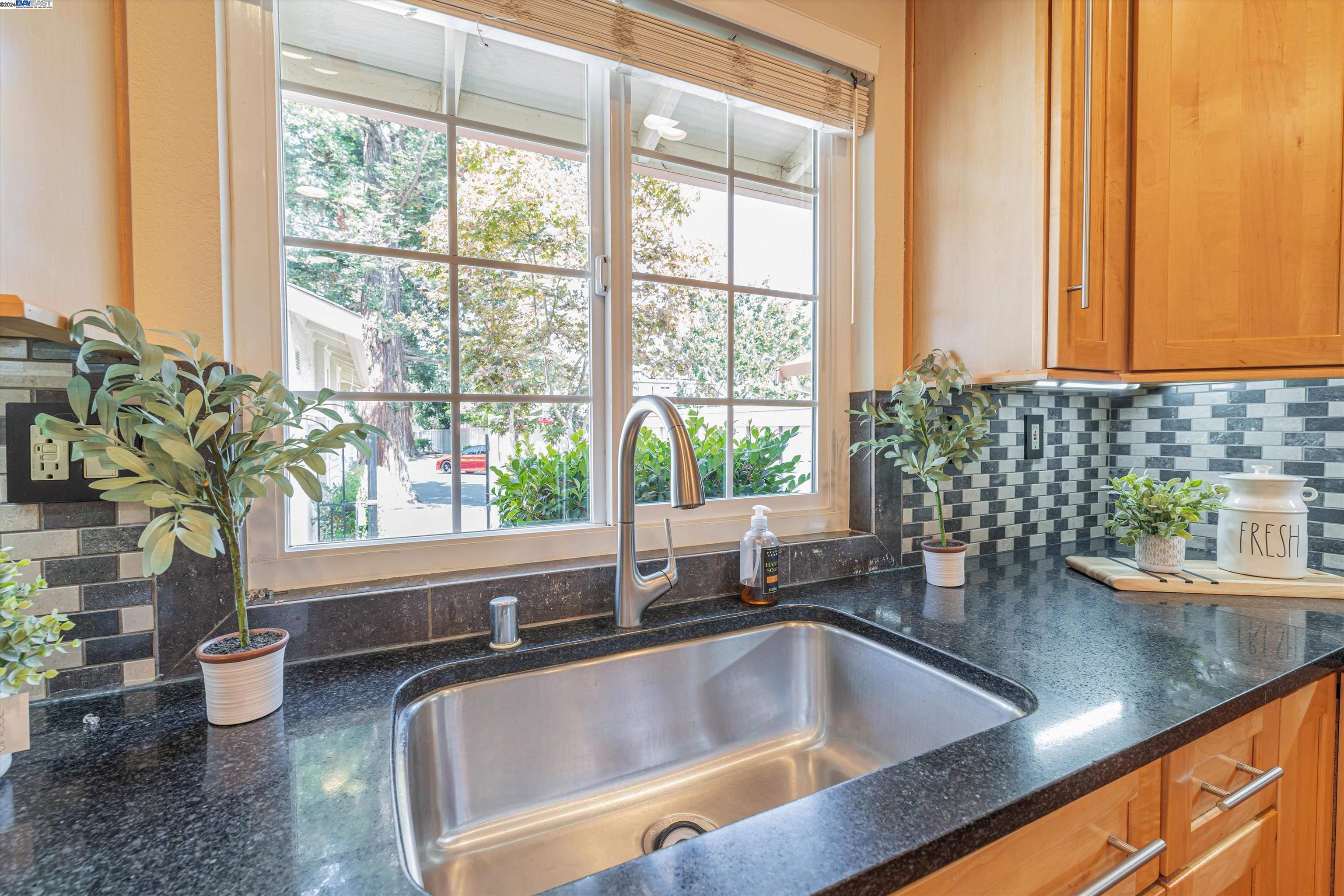 Photo #5: 41077971 Listing 