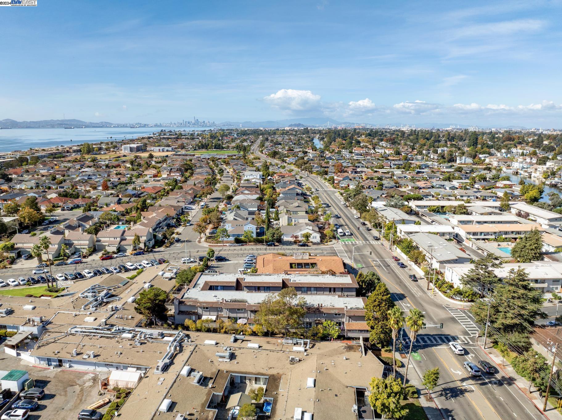 Detail Gallery Image 41 of 43 For 2106 Otis Dr #Q,  Alameda,  CA 94501 - 2 Beds | 1/1 Baths