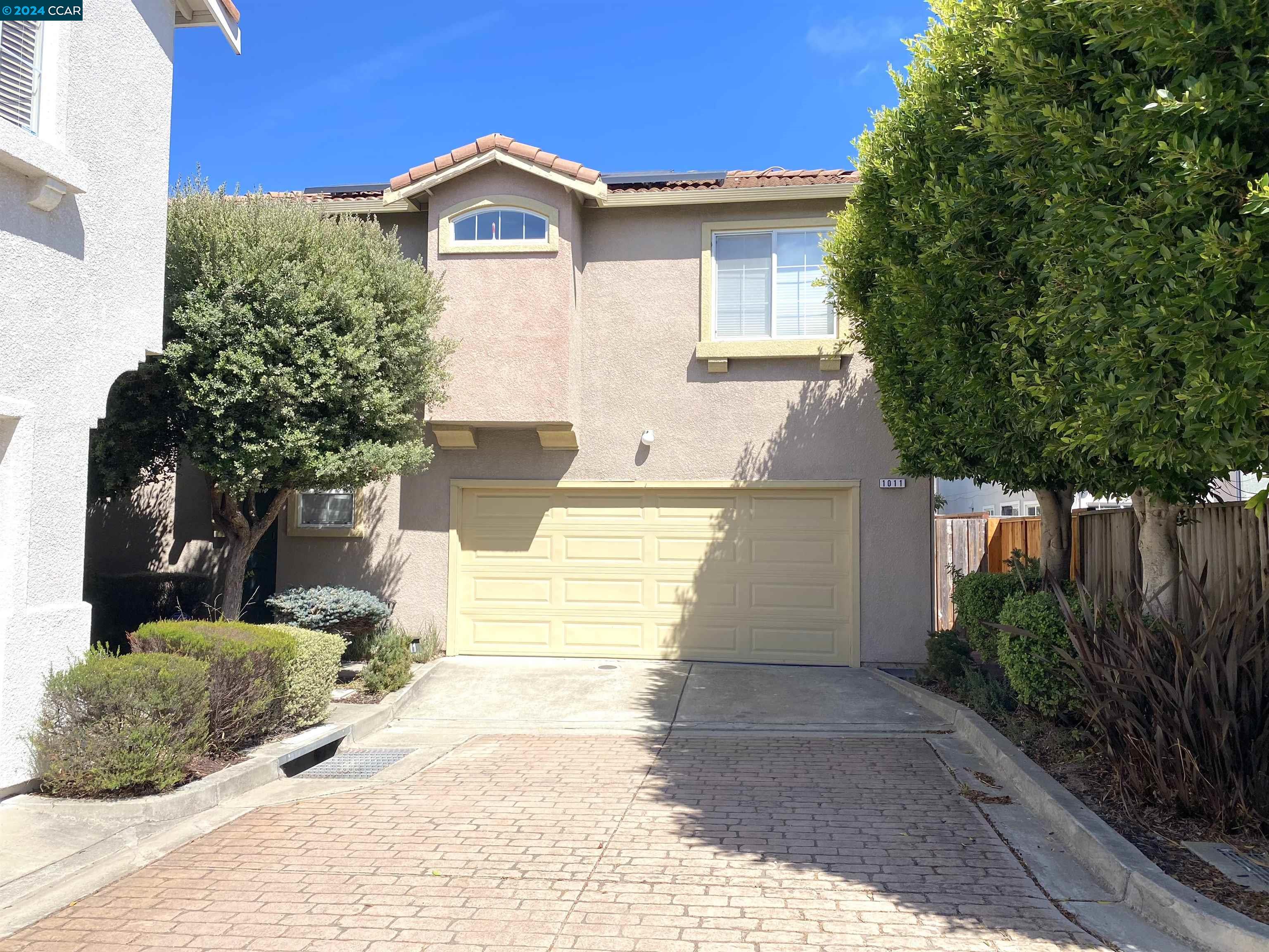 Detail Gallery Image 1 of 1 For 1011 Redhawk Ct, Richmond,  CA 94806 - 3 Beds | 2/1 Baths