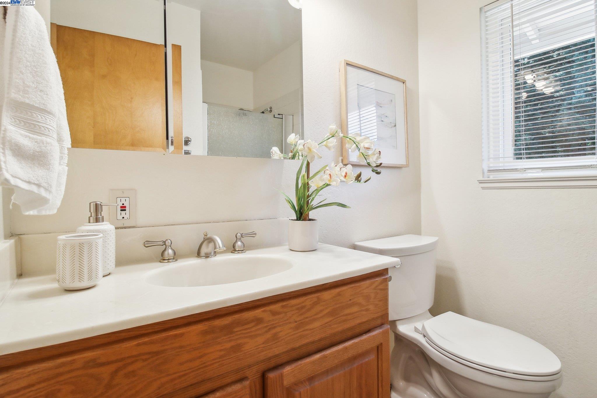 Detail Gallery Image 29 of 49 For 2327 Collins Ave, Pinole,  CA 94564 - 3 Beds | 2 Baths