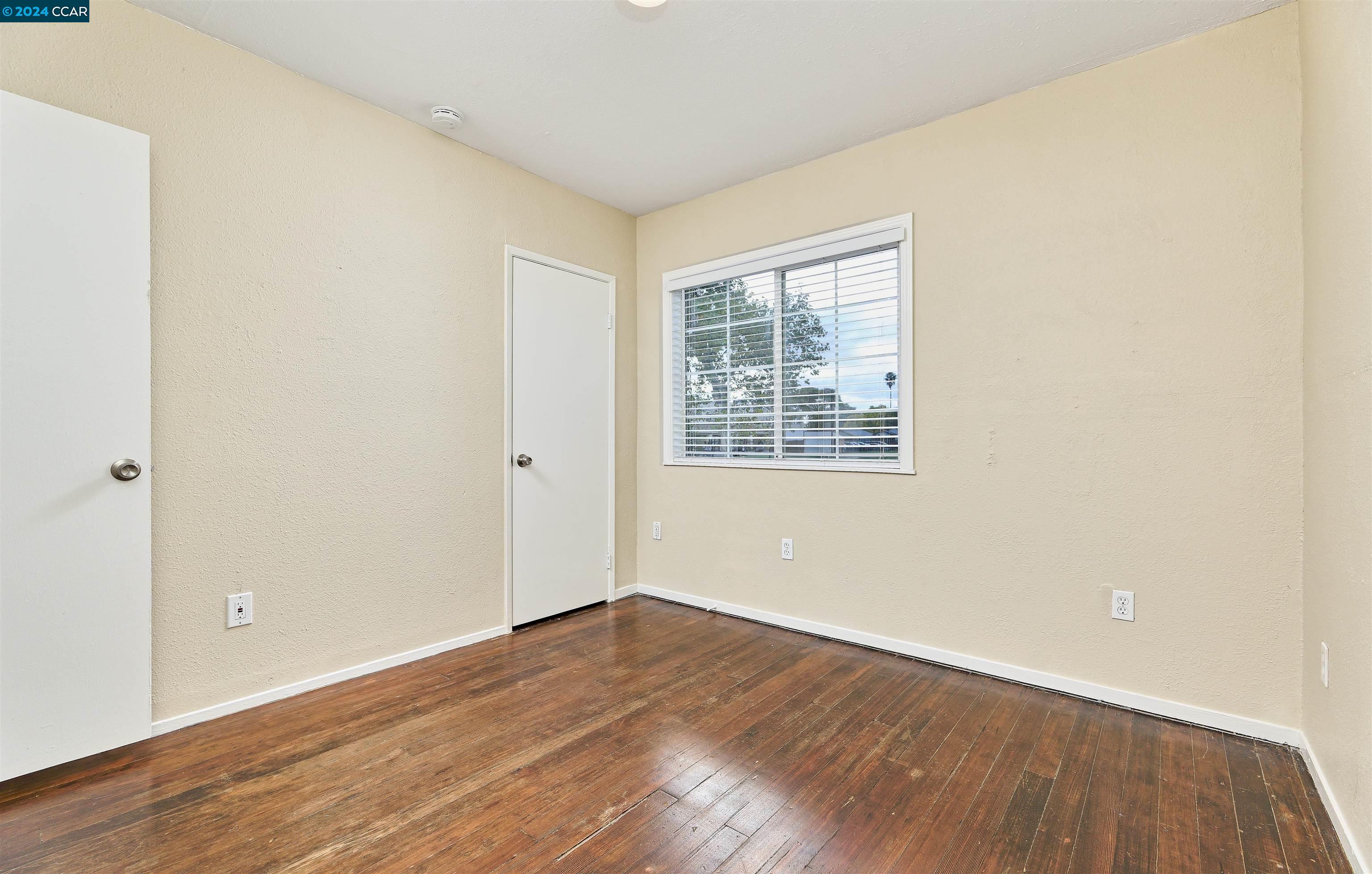 Detail Gallery Image 13 of 23 For 4525 8th Ave, Sacramento,  CA 95820 - 3 Beds | 2 Baths