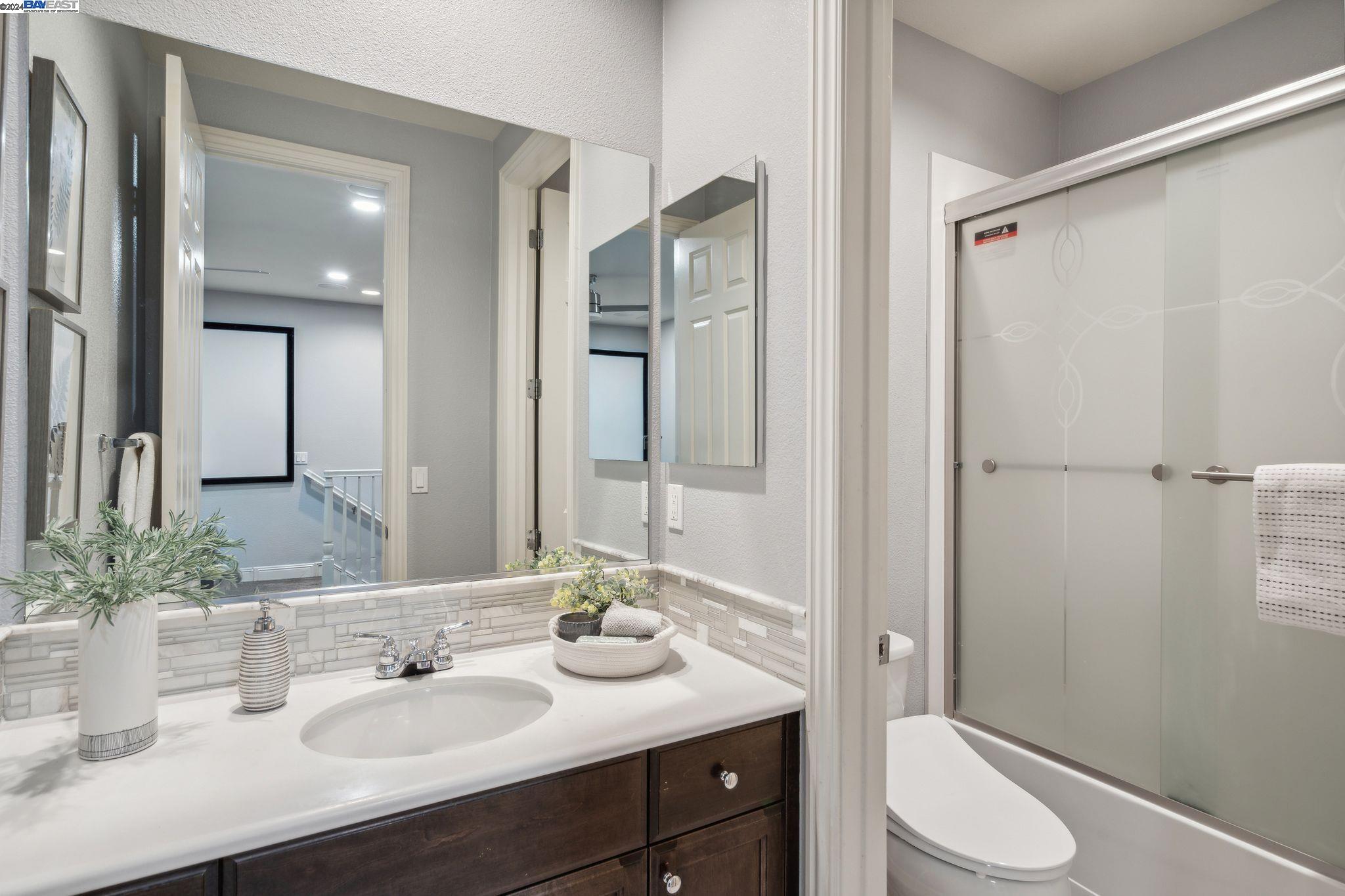 Detail Gallery Image 42 of 46 For 3063 Blackberry Ave, San Ramon,  CA 94582 - 3 Beds | 2/1 Baths